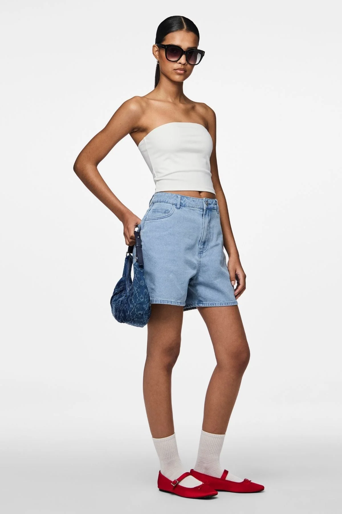 Abbi Shorts - Hellblauer Denim - Image 2