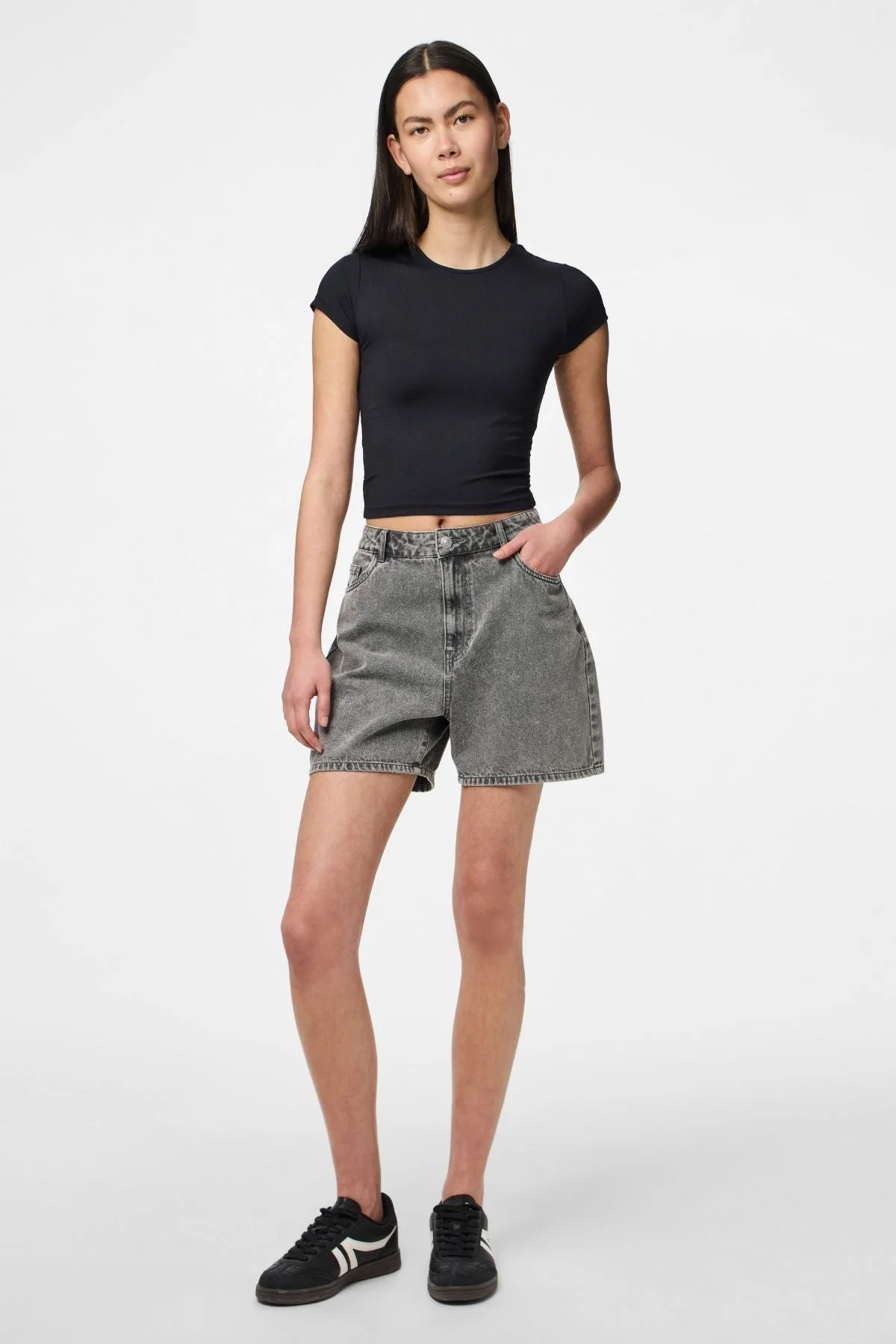 Abbi Shorts - Hellgrau Denim - Image 2