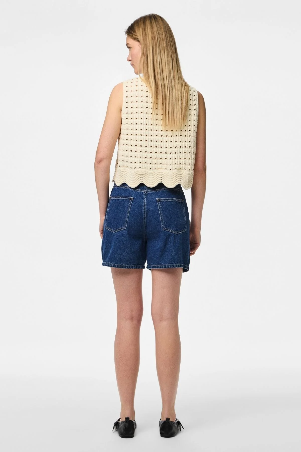 Abbi Shorts - mittelblauer Denim - Image 3