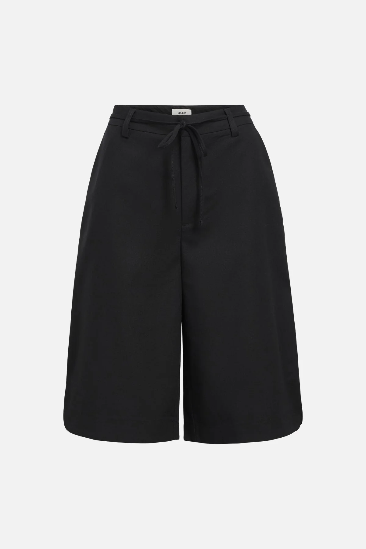 Aura Bermuda Shorts - Schwarz - Image 5