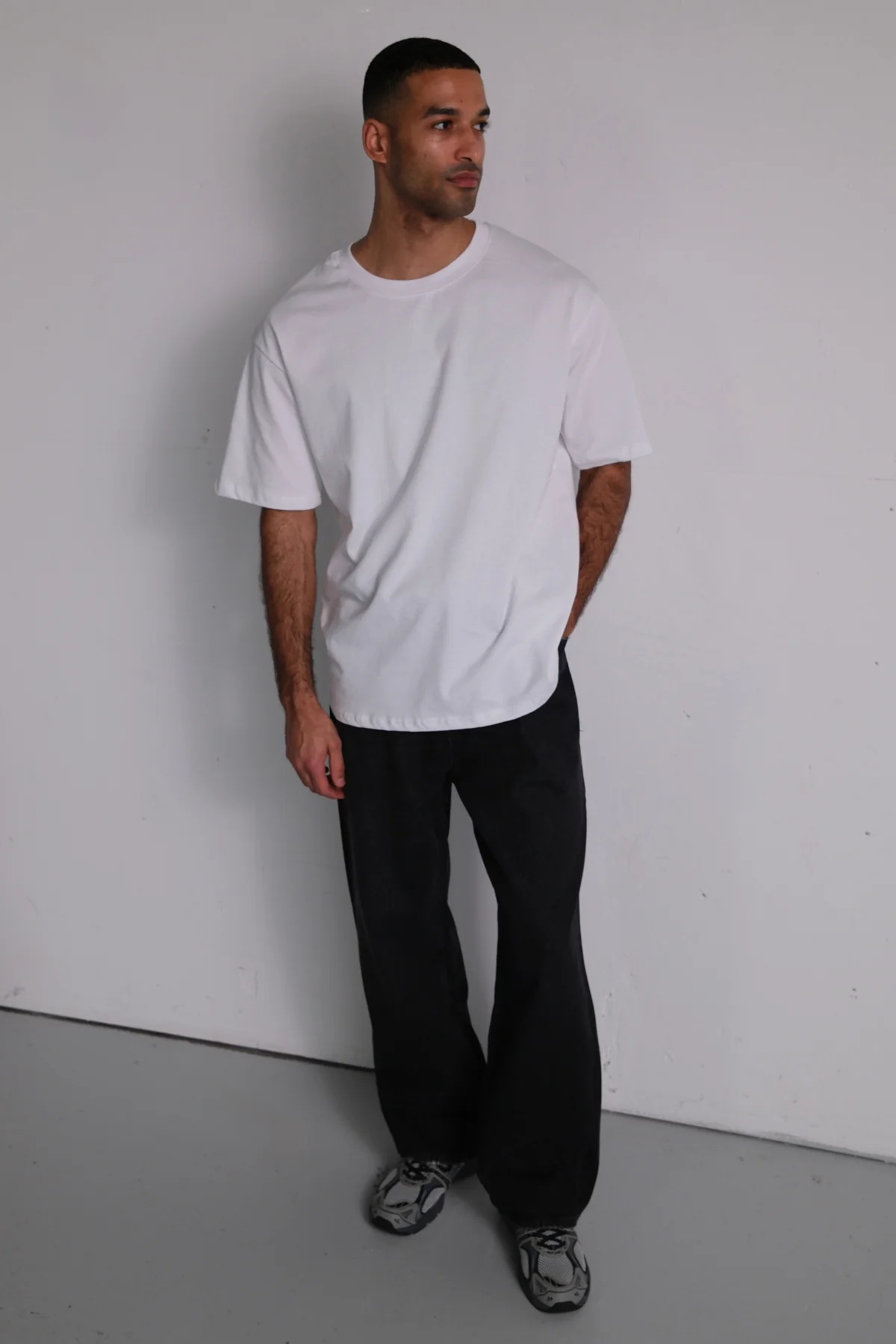Baggy-Jeans - Schwarz - Image 2