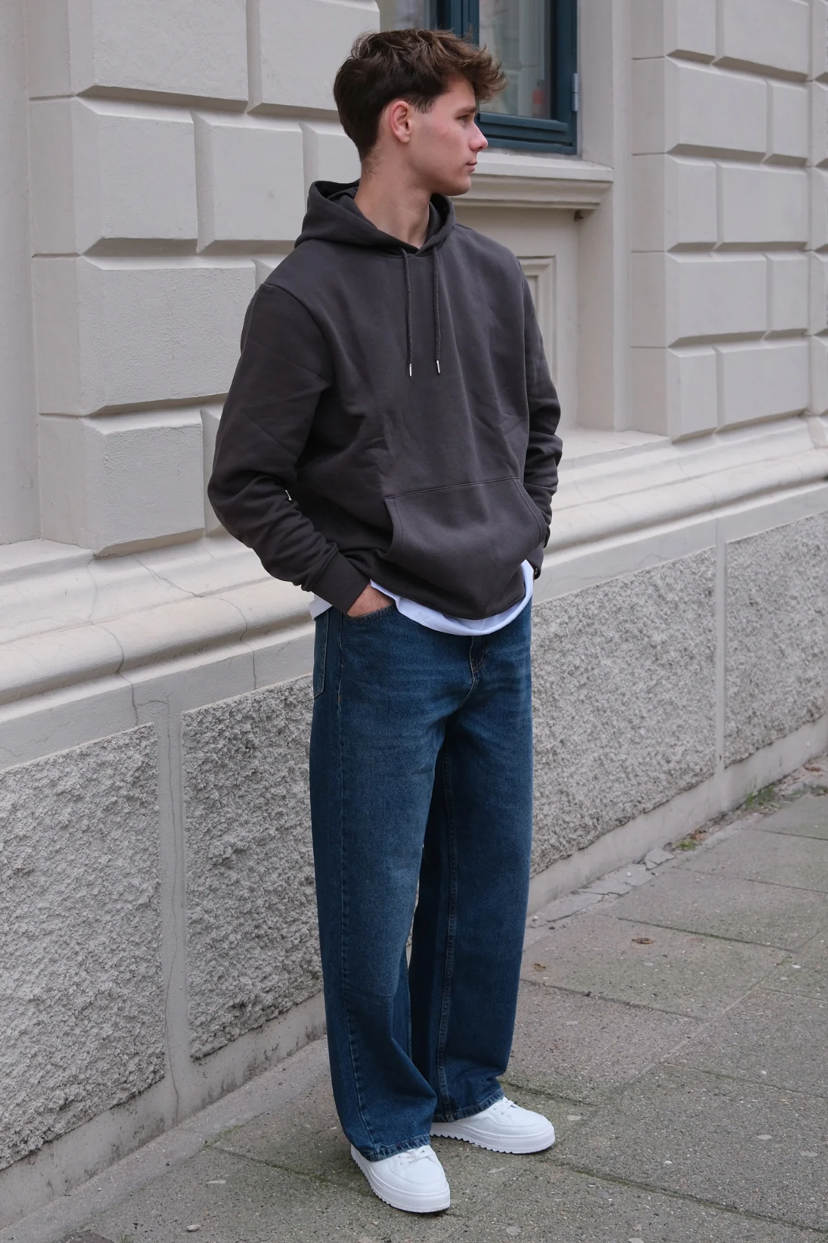 Baggy-Jeans – Hellblau - Image 2