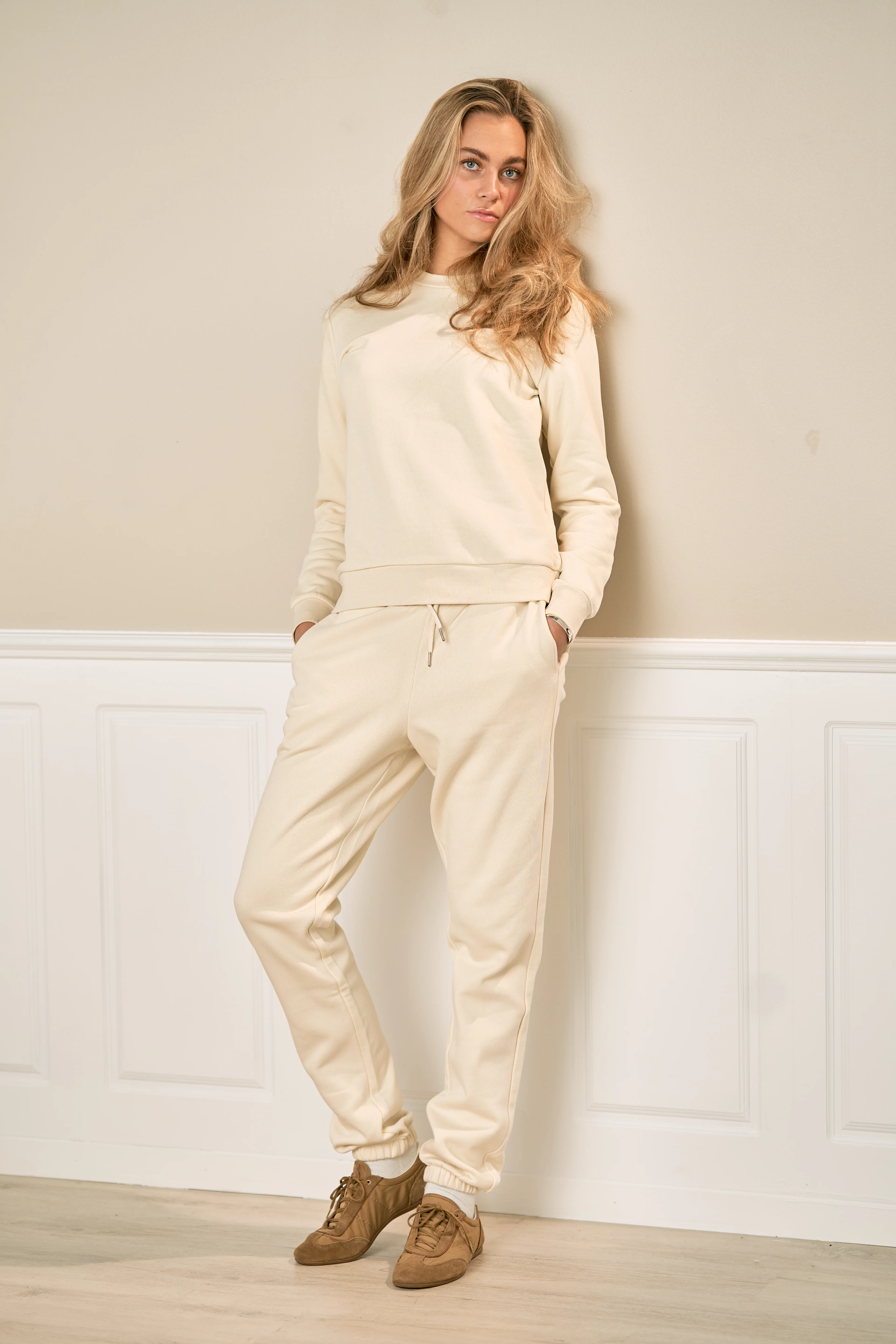 Basic Sweatsuit mit Crewneck (leichter Beige) - Paketangebot (Damen) - Image 2