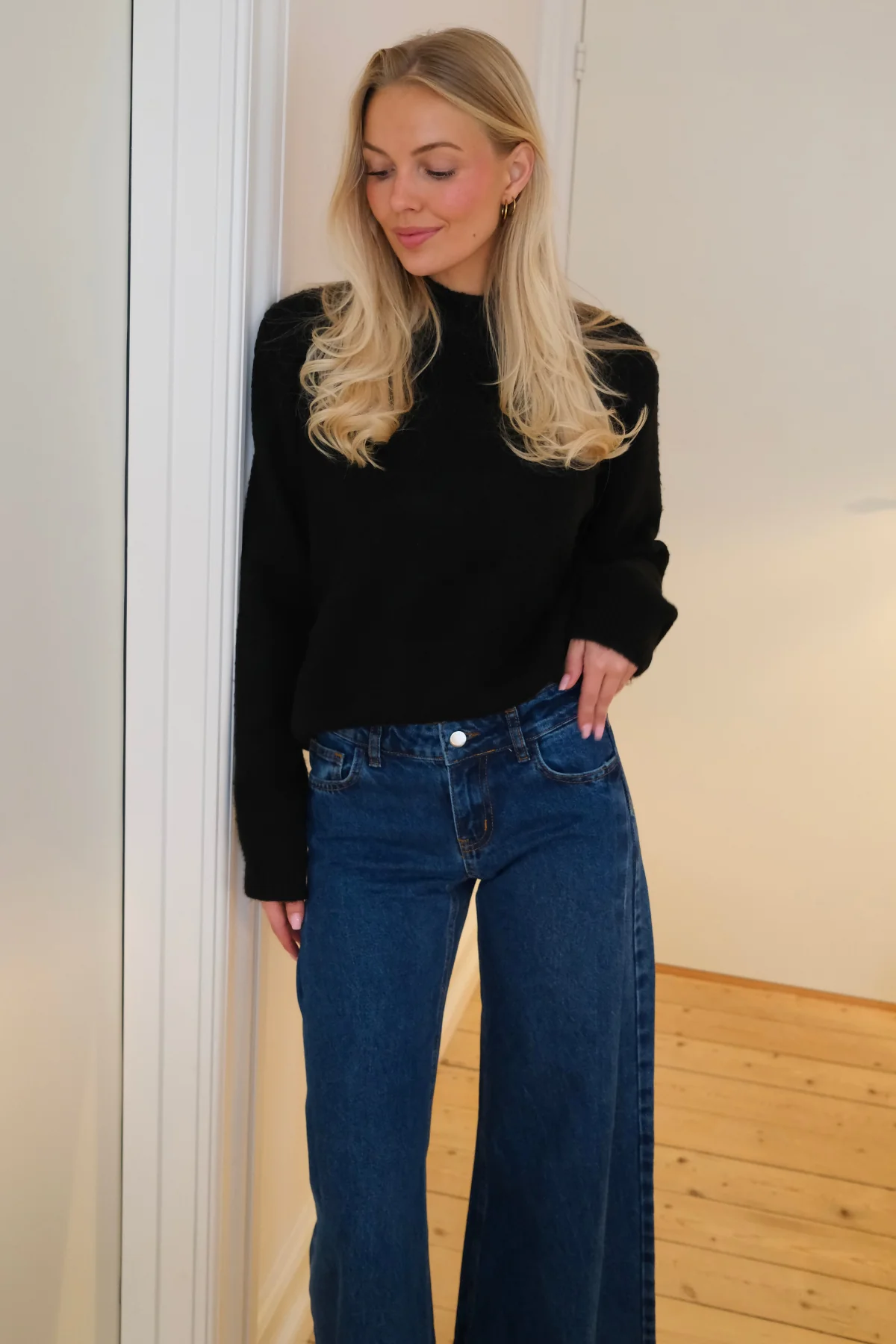 Bianca Jeans mit niedriger Taille – Mittelblau - Image 4