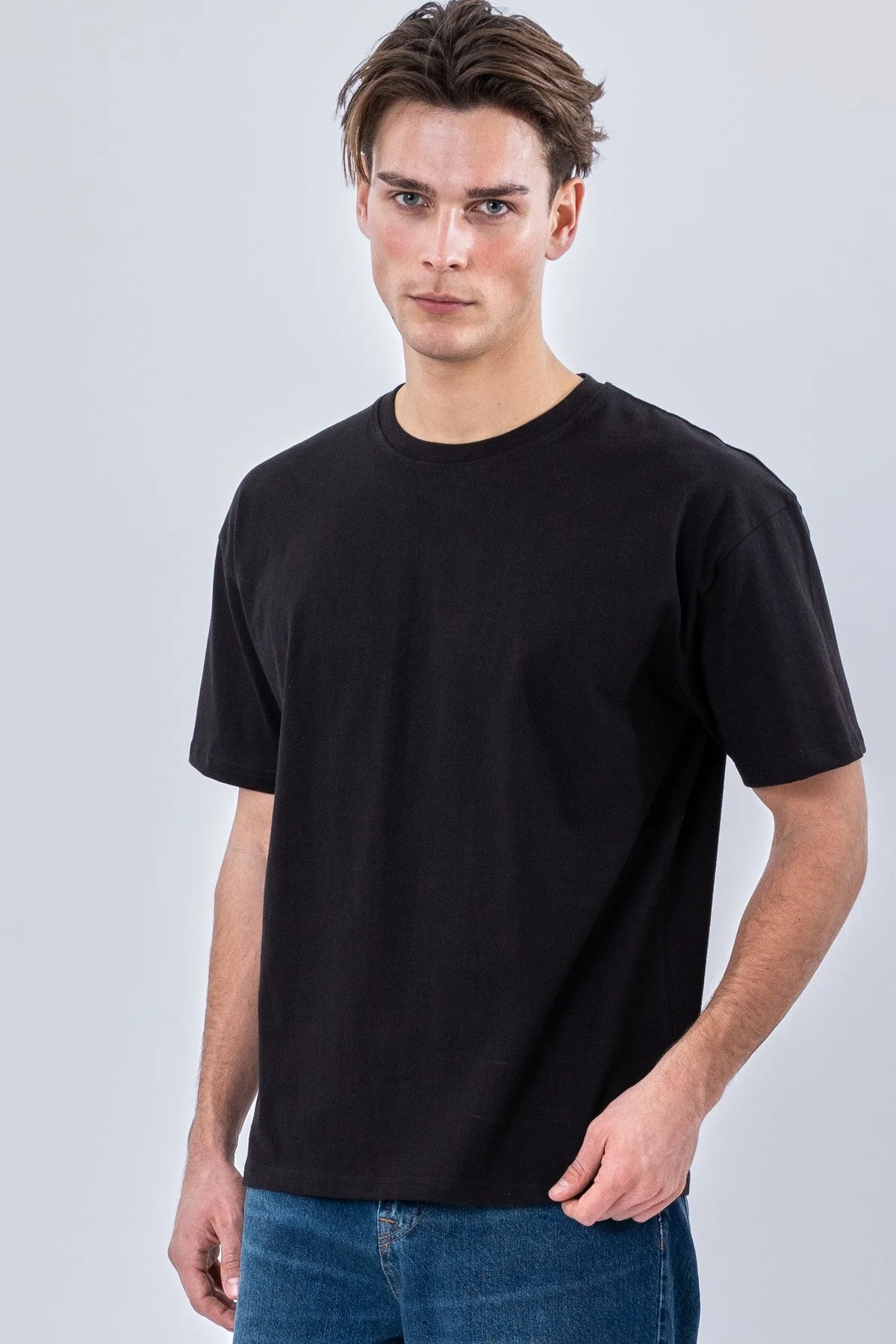 Kastenförmiges T-Shirt - Schwarz