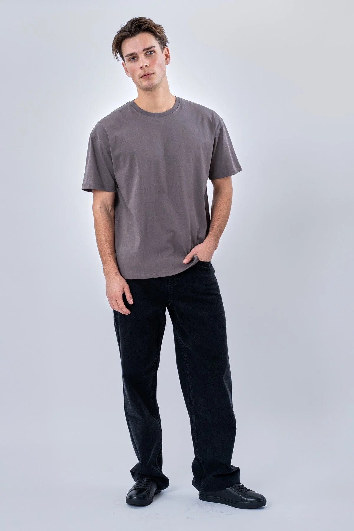 Kastenförmiges T-Shirt – Dunkelgrau - Image 2