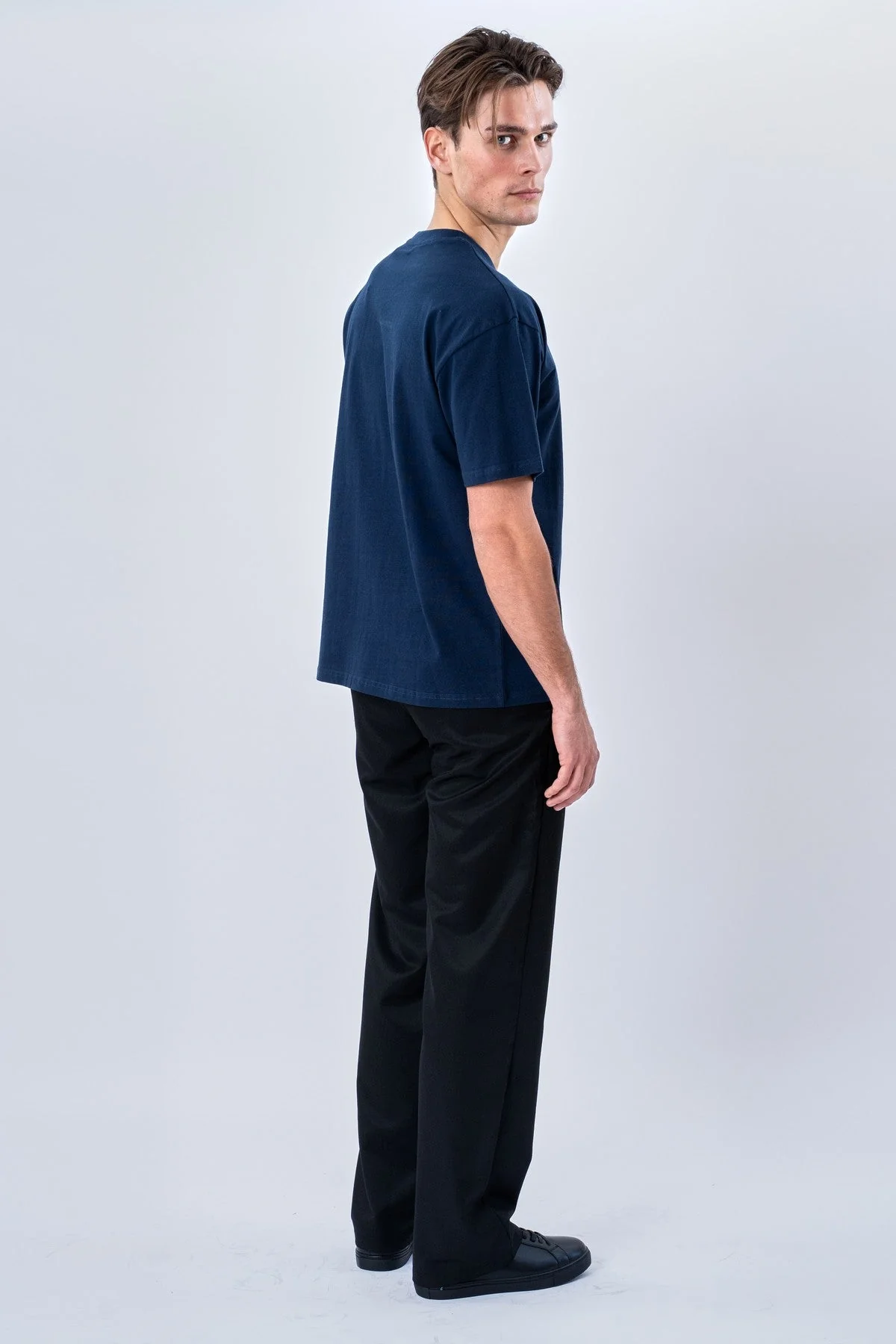 Kastenförmiges T-Shirt – Marineblau - Image 5