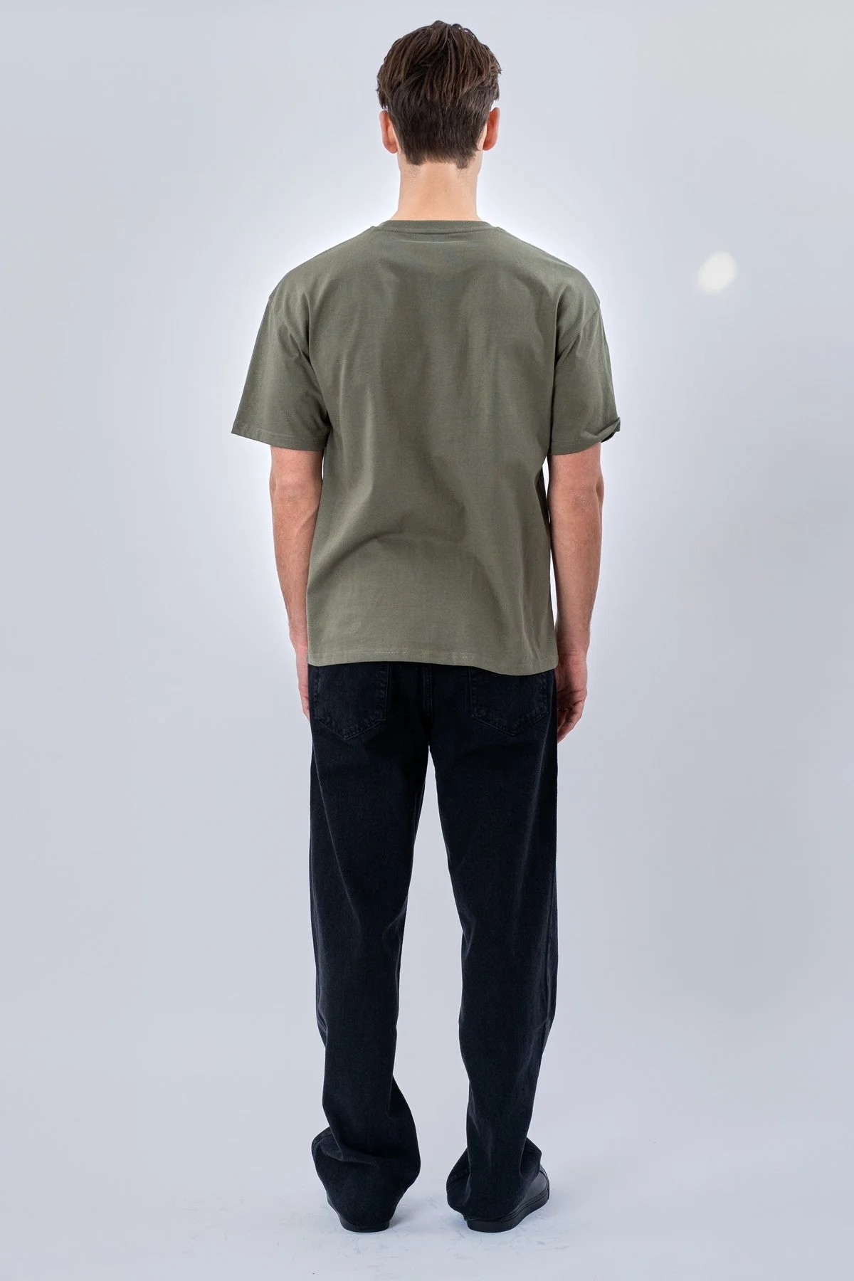 Kastenförmiges T-Shirt – Oliv - Image 4