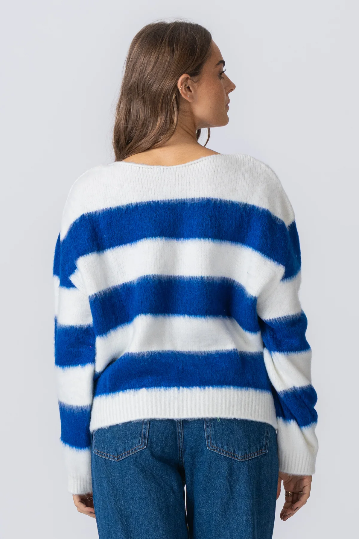 Celina gestreifter gestrickter Pullover - Weiß/Marine - Image 11