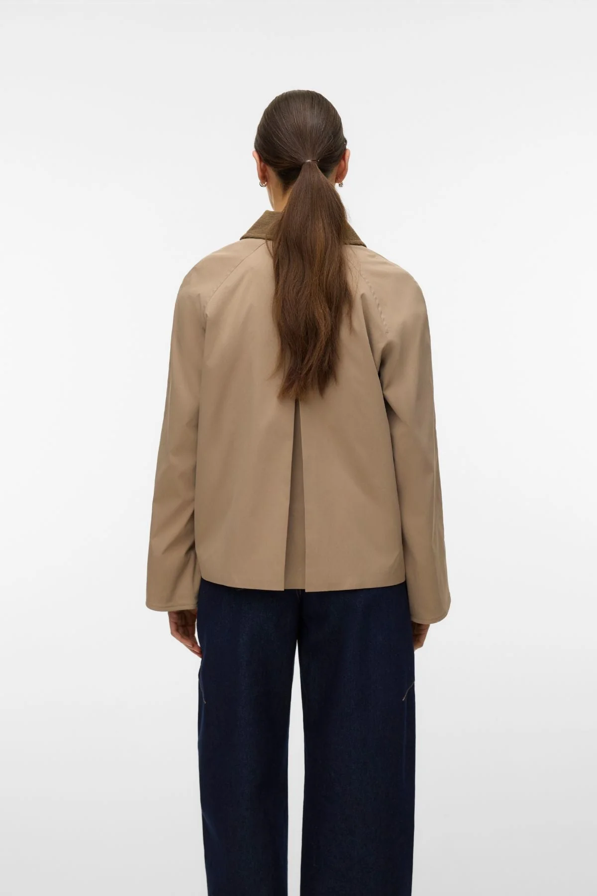 Kurze Chelseafia-Jacke – Silberner Nerz - Image 3