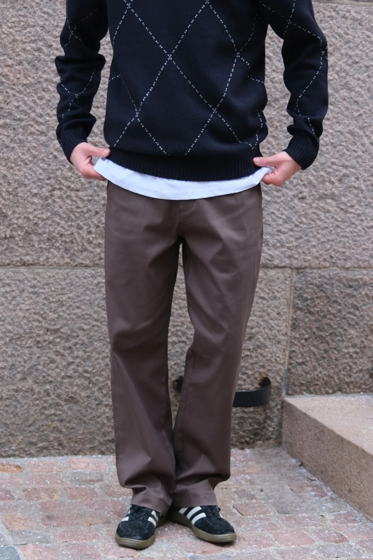 Chino weit – Oliv - Image 3