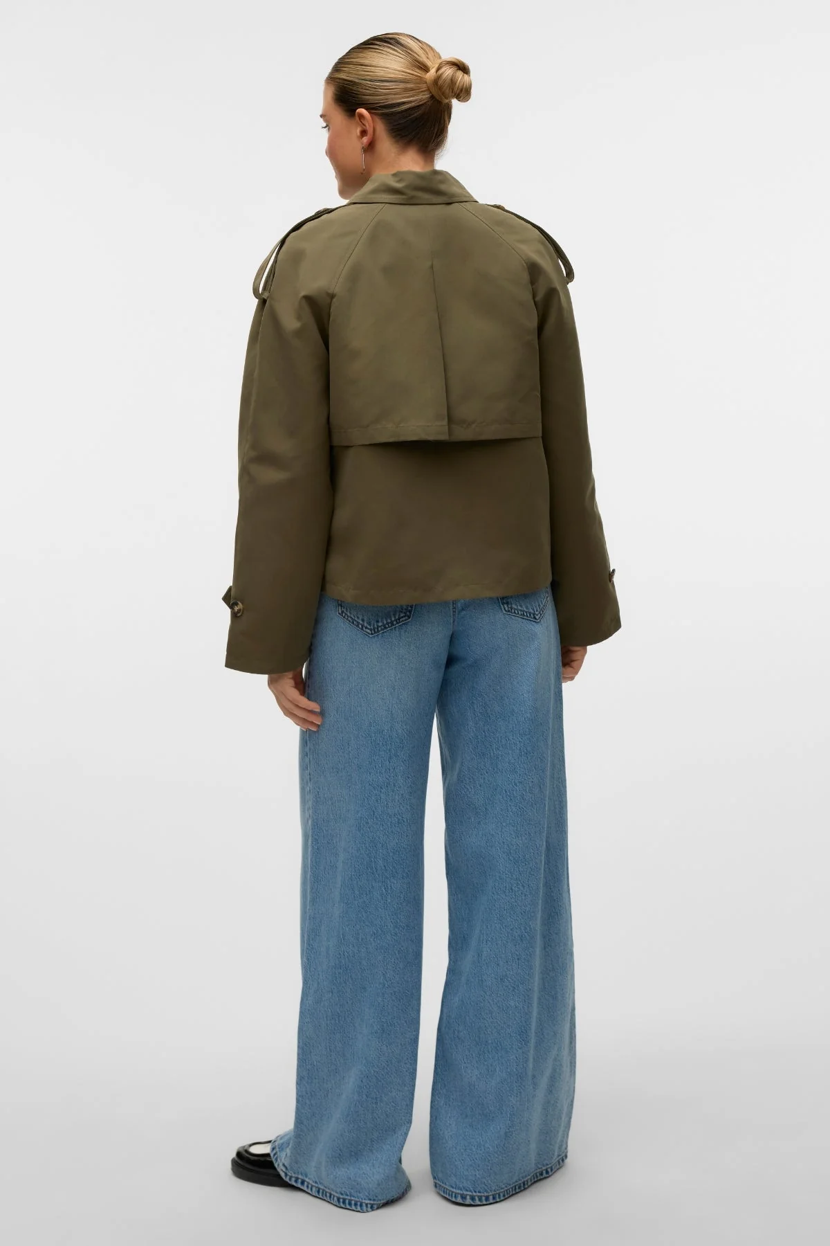 Chloe Kurzer Trenchcoat - Kalamata - Image 4