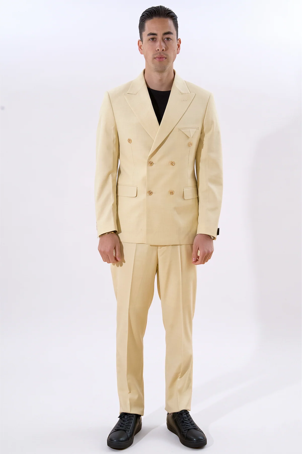 Klassischer Blazer – Beige - Image 3