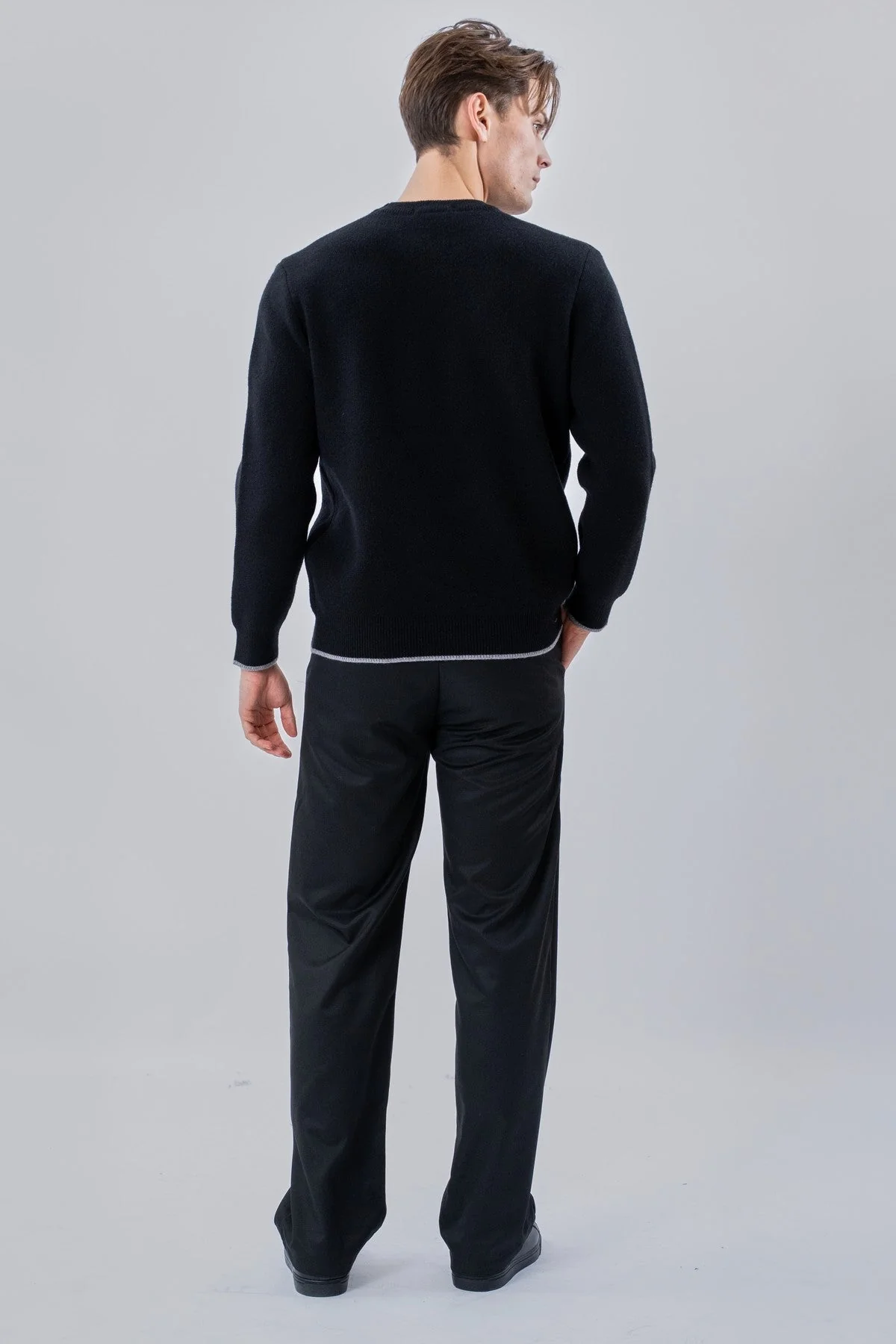 Pullover mit Rundhalsausschnitt - Schwarz - Image 3