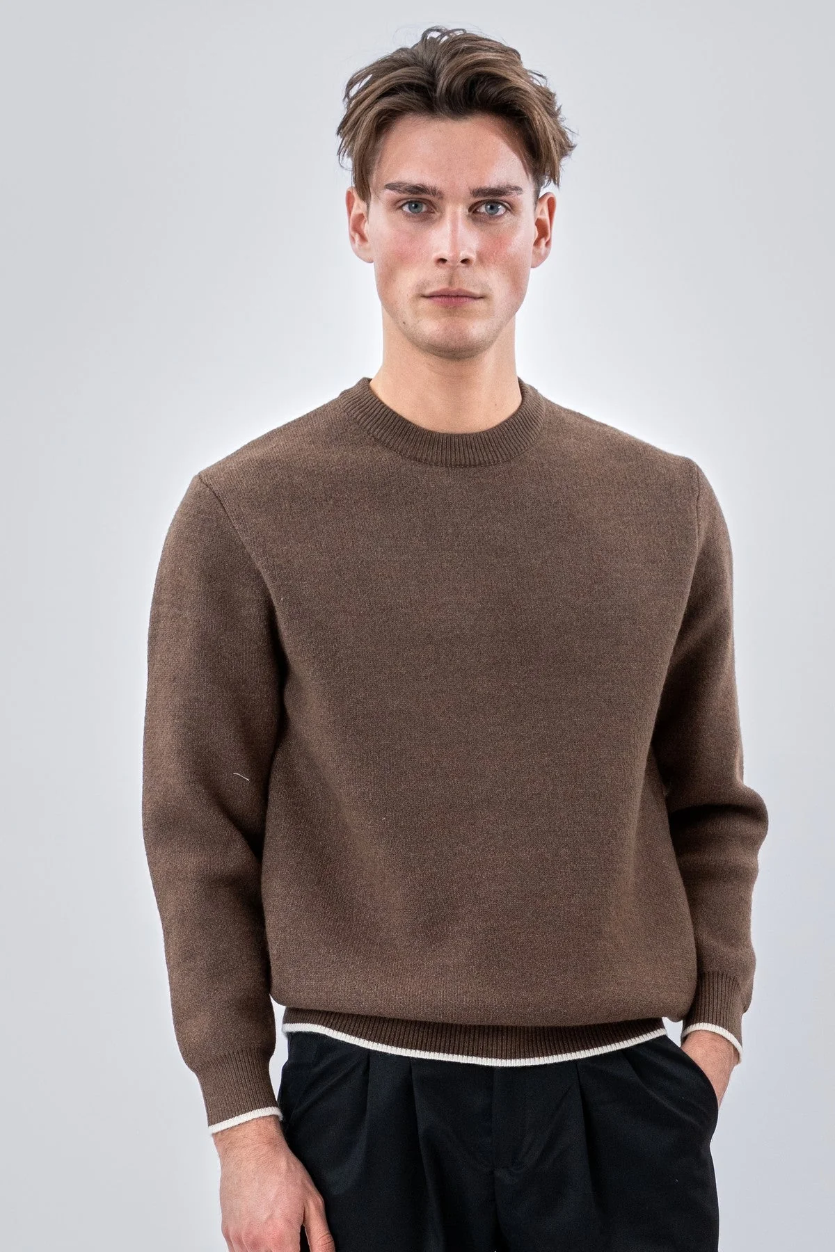 Pullover mit Rundhalsausschnitt – Braun