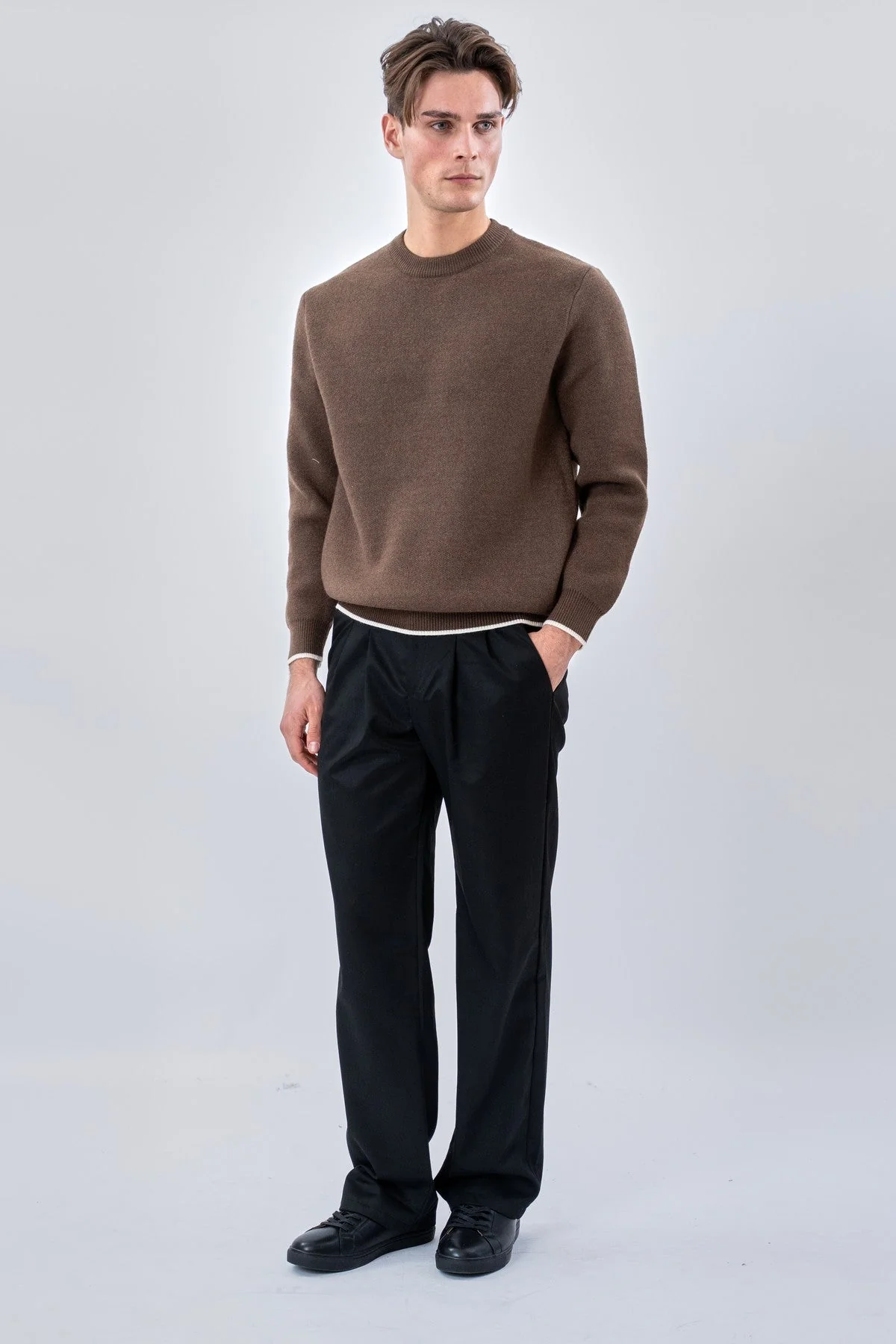 Pullover mit Rundhalsausschnitt – Braun - Image 2