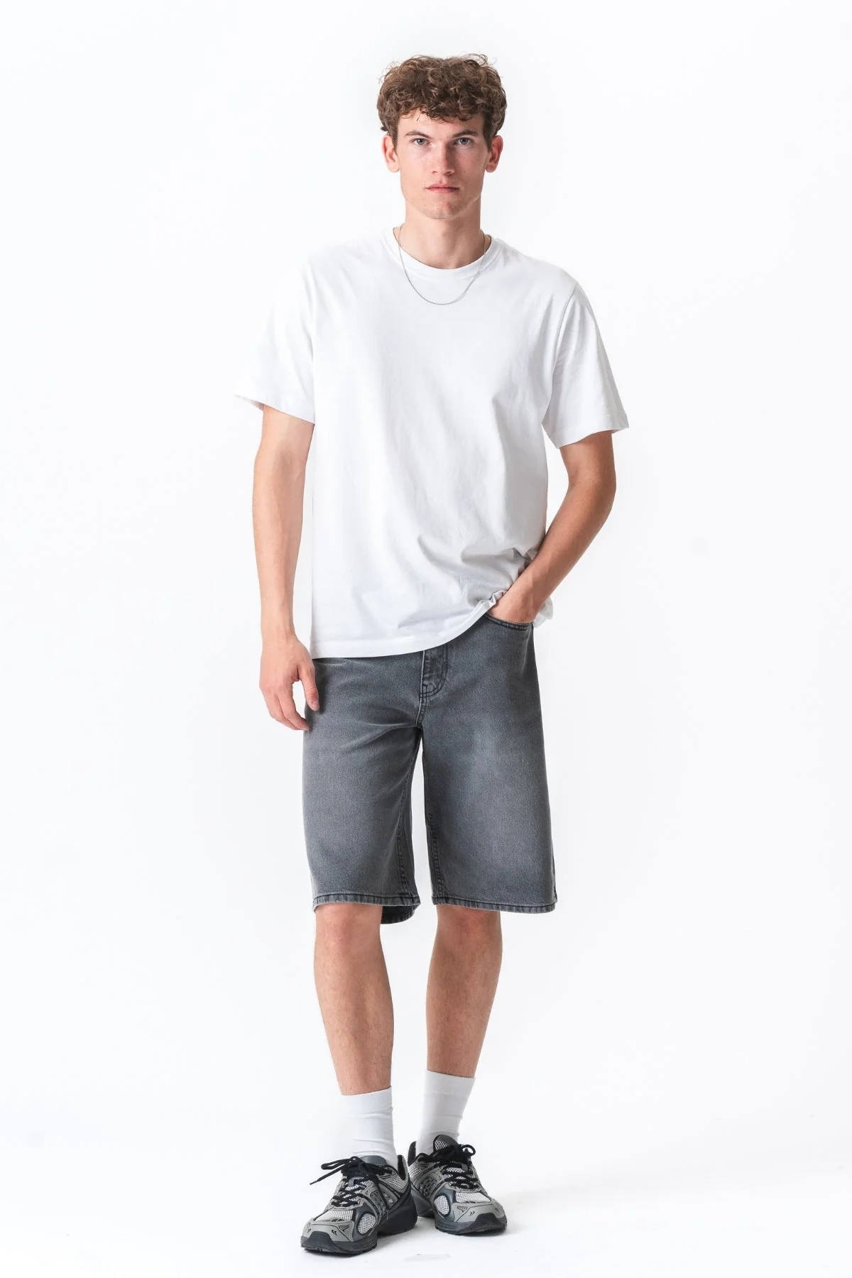 Denim Shorts Locker - grau - Image 5