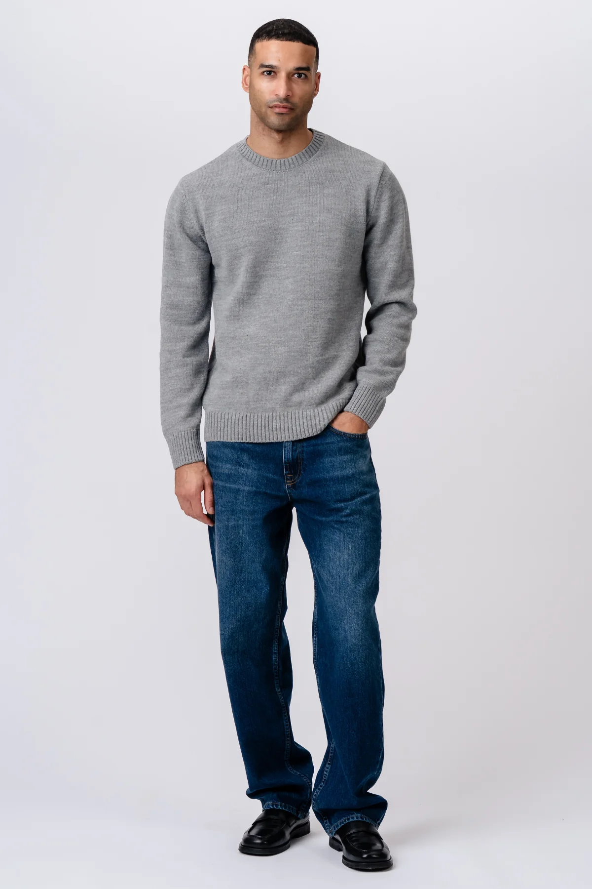 Easton Strick – Grau - Image 2