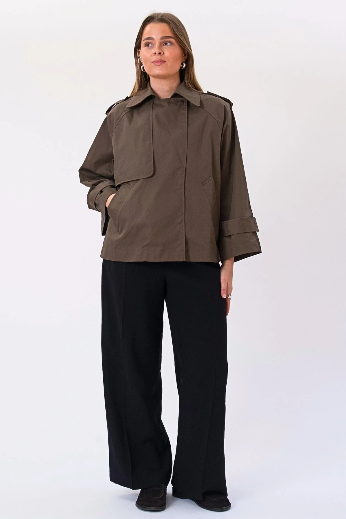 Elara Kurzer Trenchcoat - Braun - Image 3