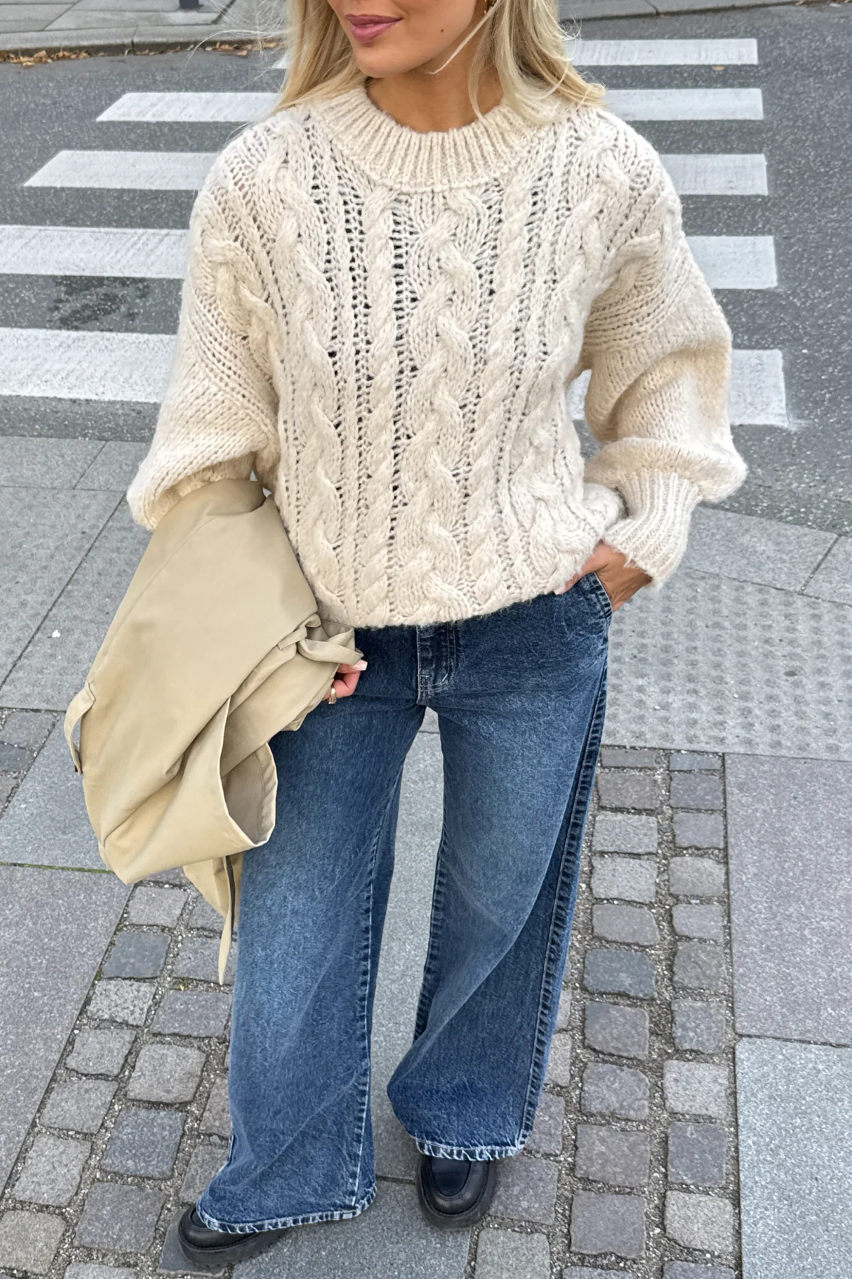 Emma Zopfmuster – gebrochenes Weiß - Image 2