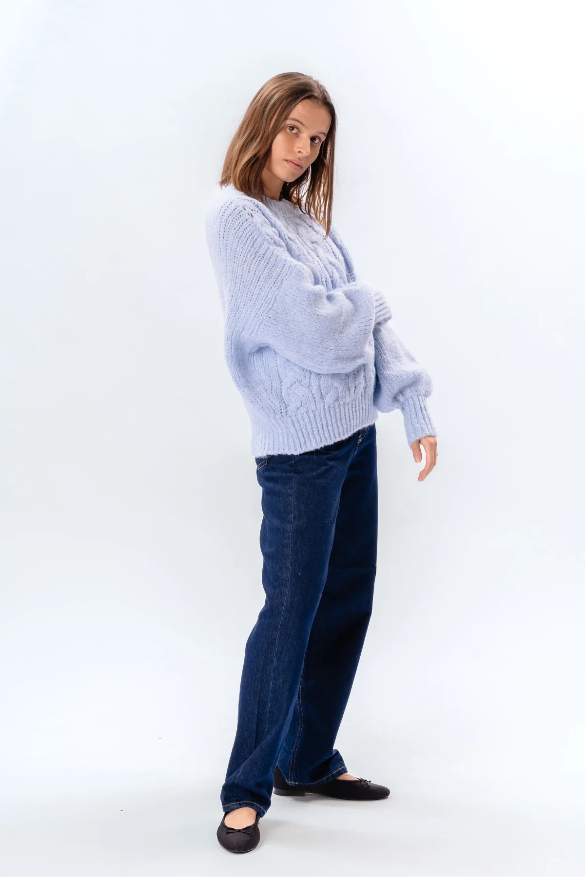 Emma Zopfmuster – Himmelblau - Image 5