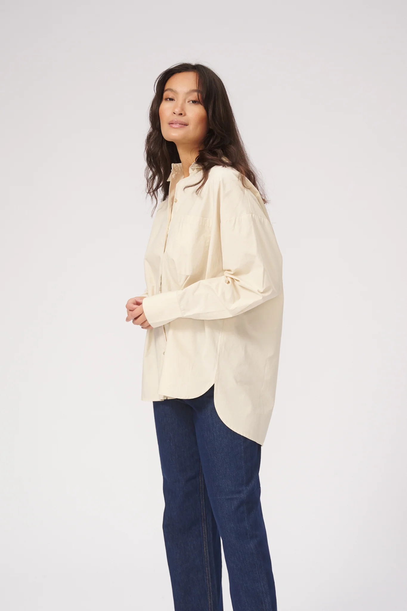 Entspanntes Hemd - Beige - Image 6