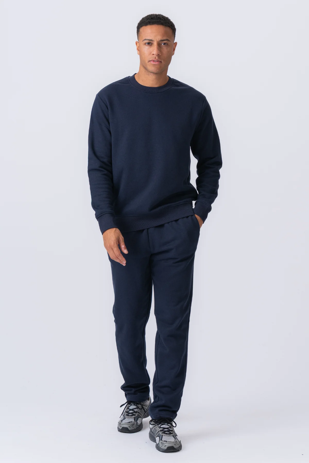 Essential-Jogginghose – Marineblau - Image 2