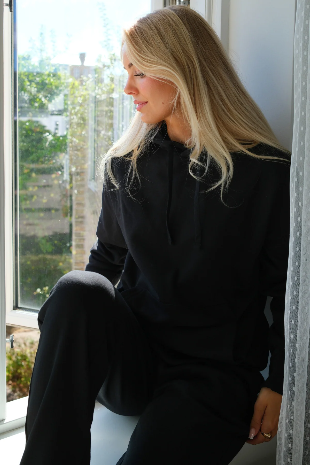 Essential-Jogginghose - Schwarz - Image 5