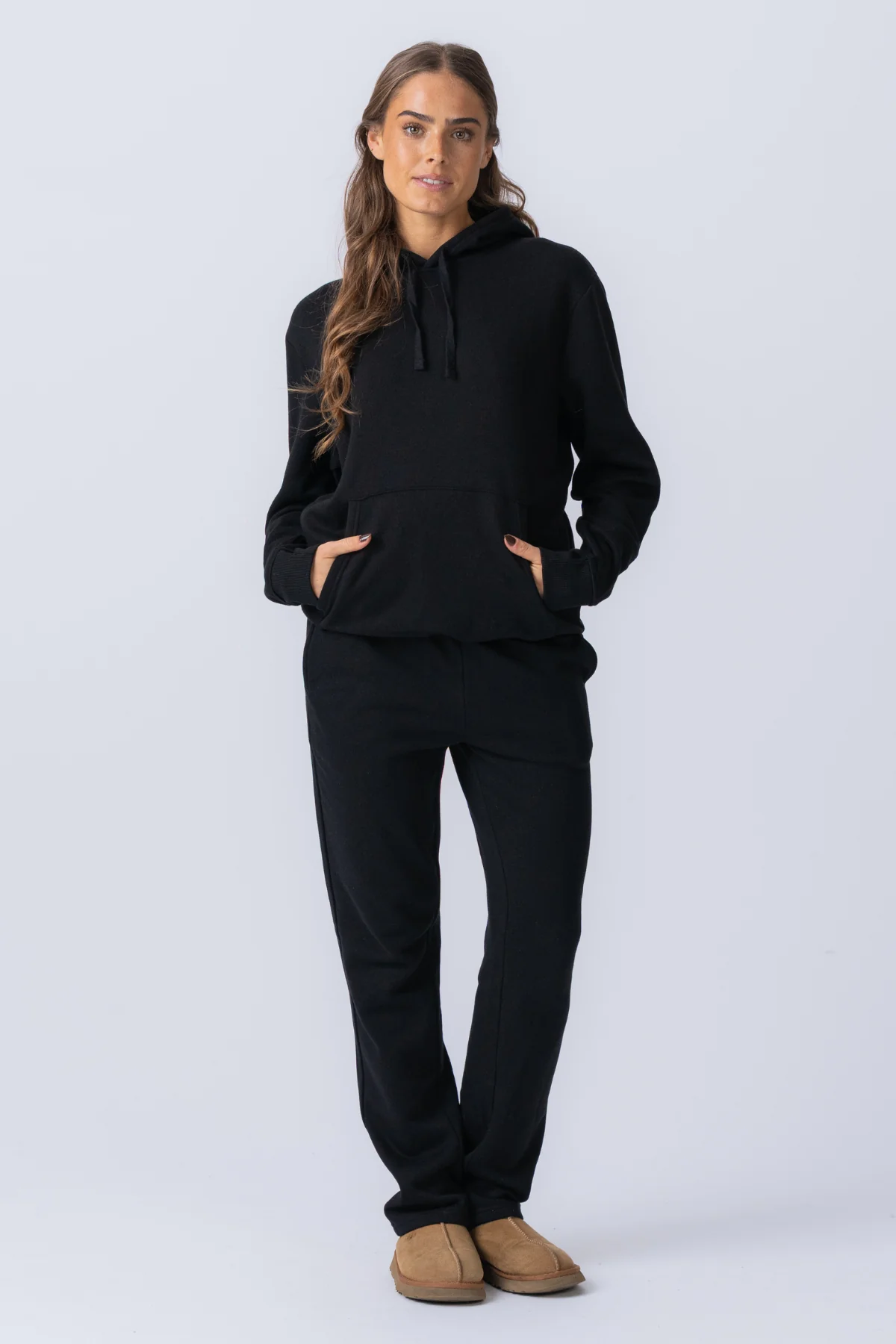 Essential Kapuzenpullover - Schwarz - Image 7