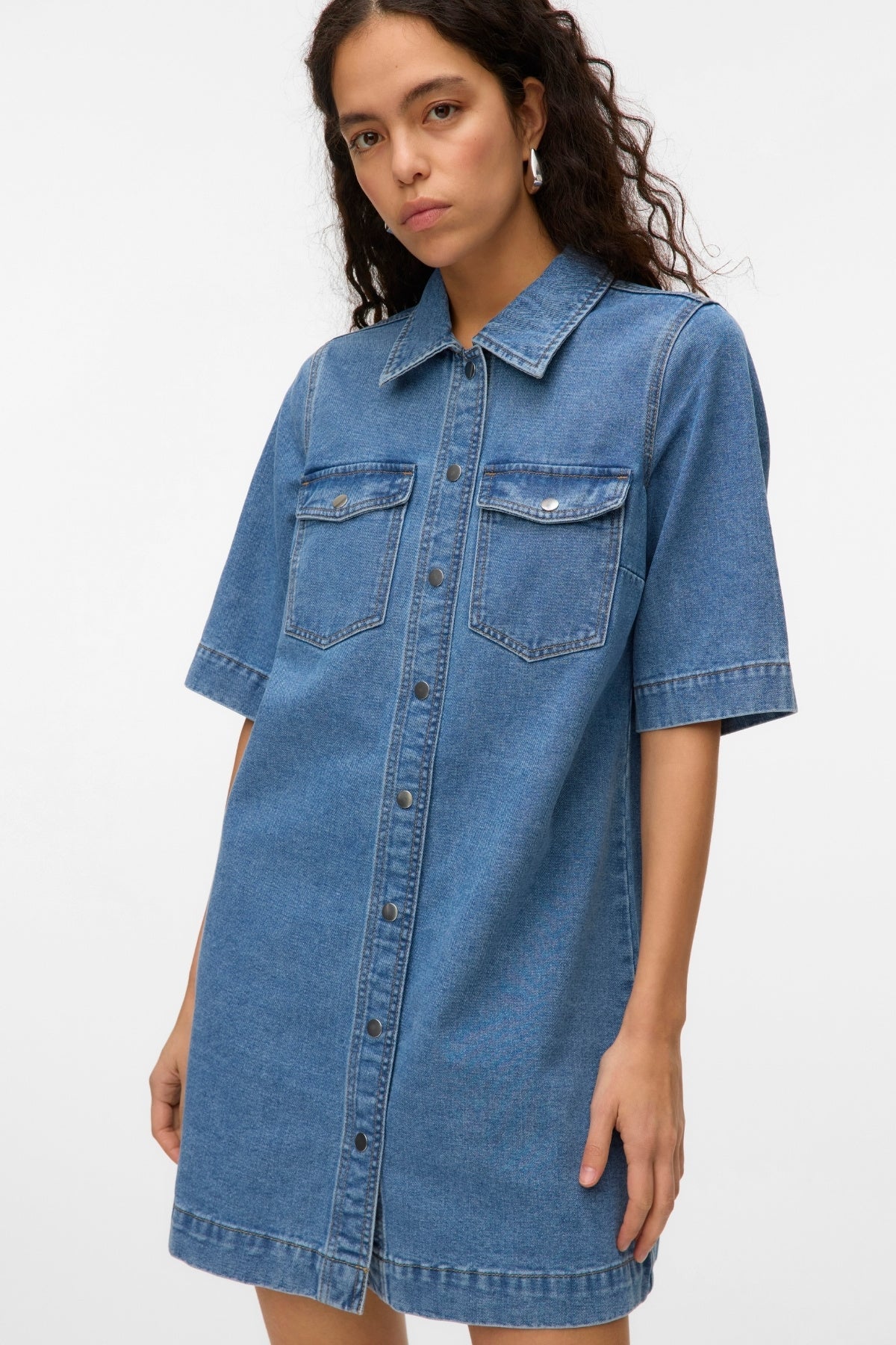 Fenja Short Denim Kleid - mittelblauer Denim - Image 3