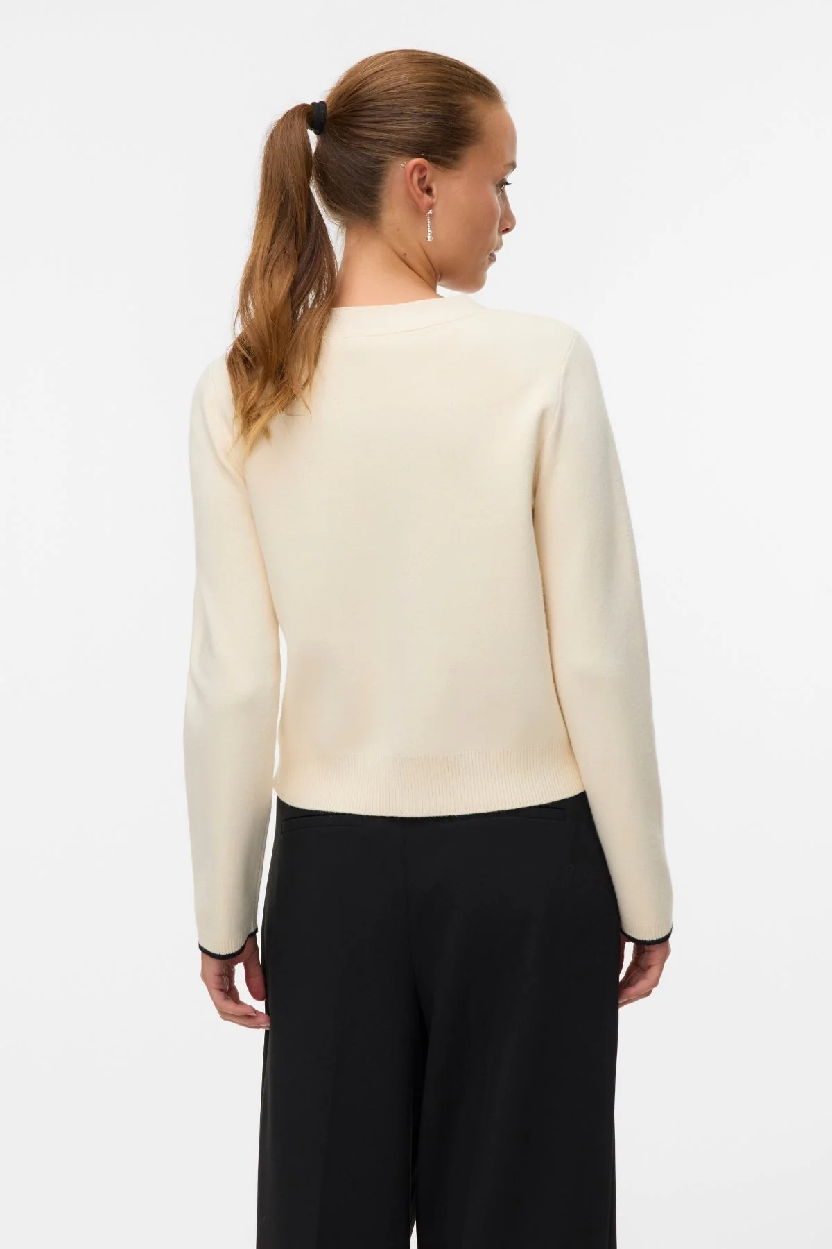 Goldfarbener Kontrast-Cardigan mit V-Ausschnitt - Birch W. Schwarz - Image 5