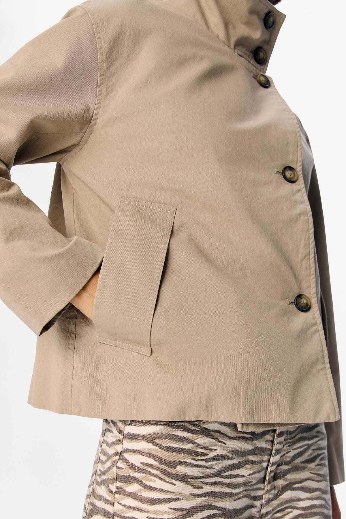 Gro Re Kurzjacke – Desert Taupe - Image 4