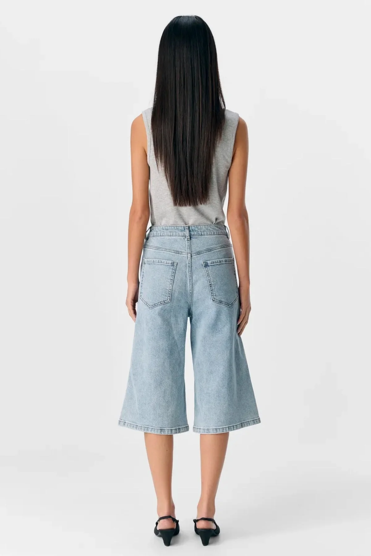 Isra Bermuda Shorts - mittelblauer Denim - Image 5