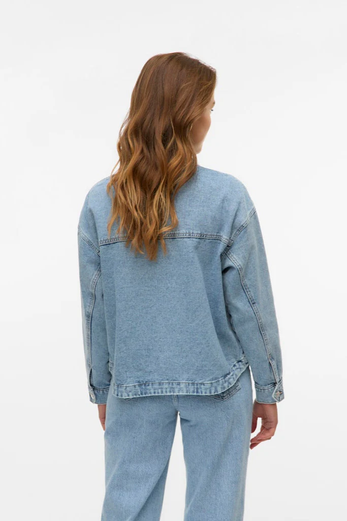 Jamie Denim Shacket - Hellblauer Denim - Image 4