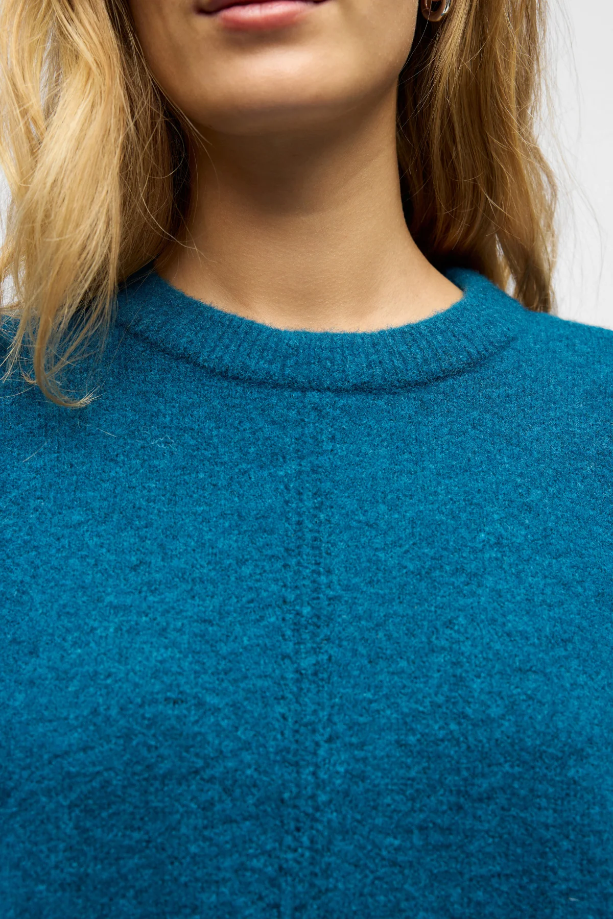 Juno O -Neck Strick - Legionblau Melange - Image 2