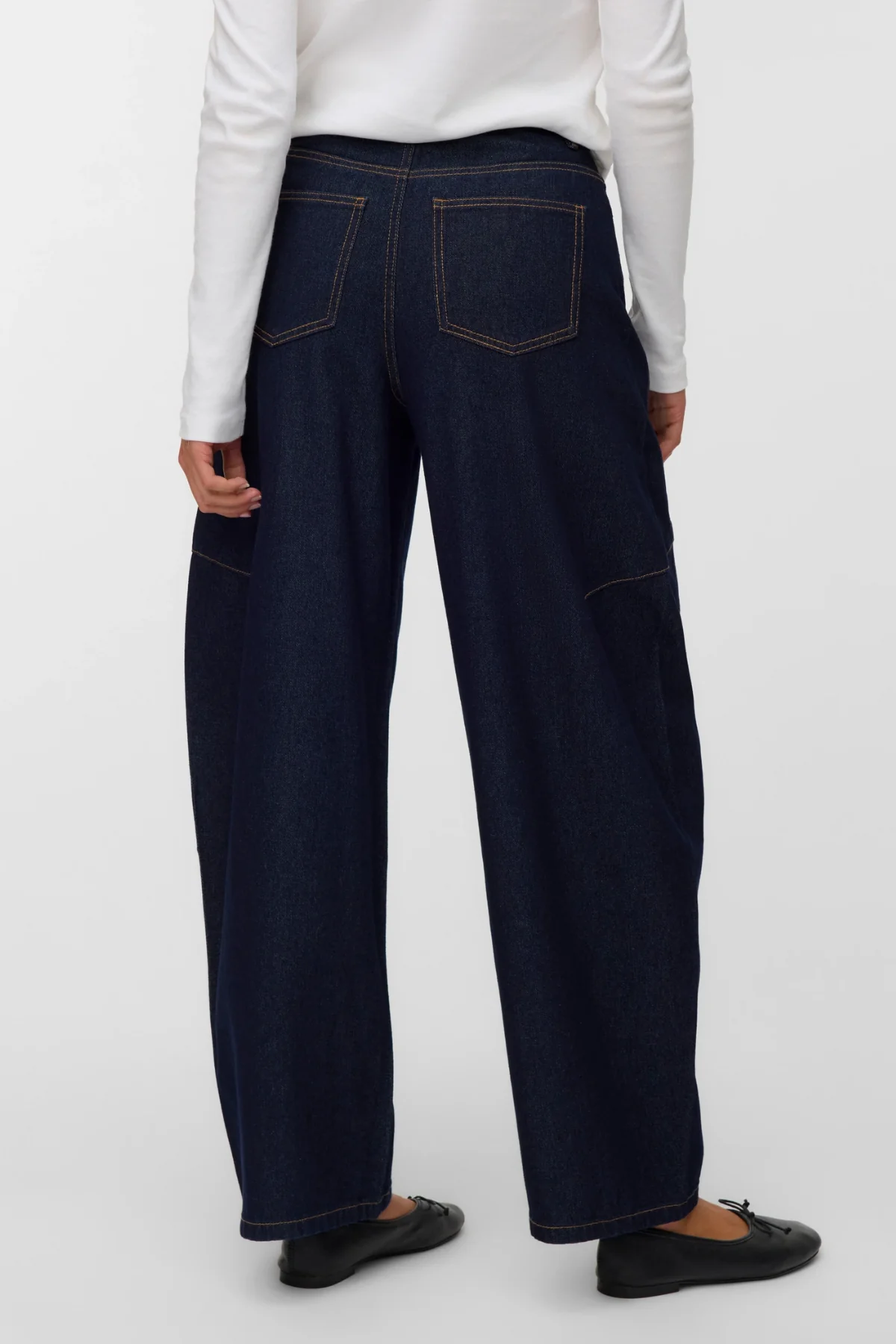 Kaitlin Wide Barrel Jeans – Dunkelblauer Denim - Image 4