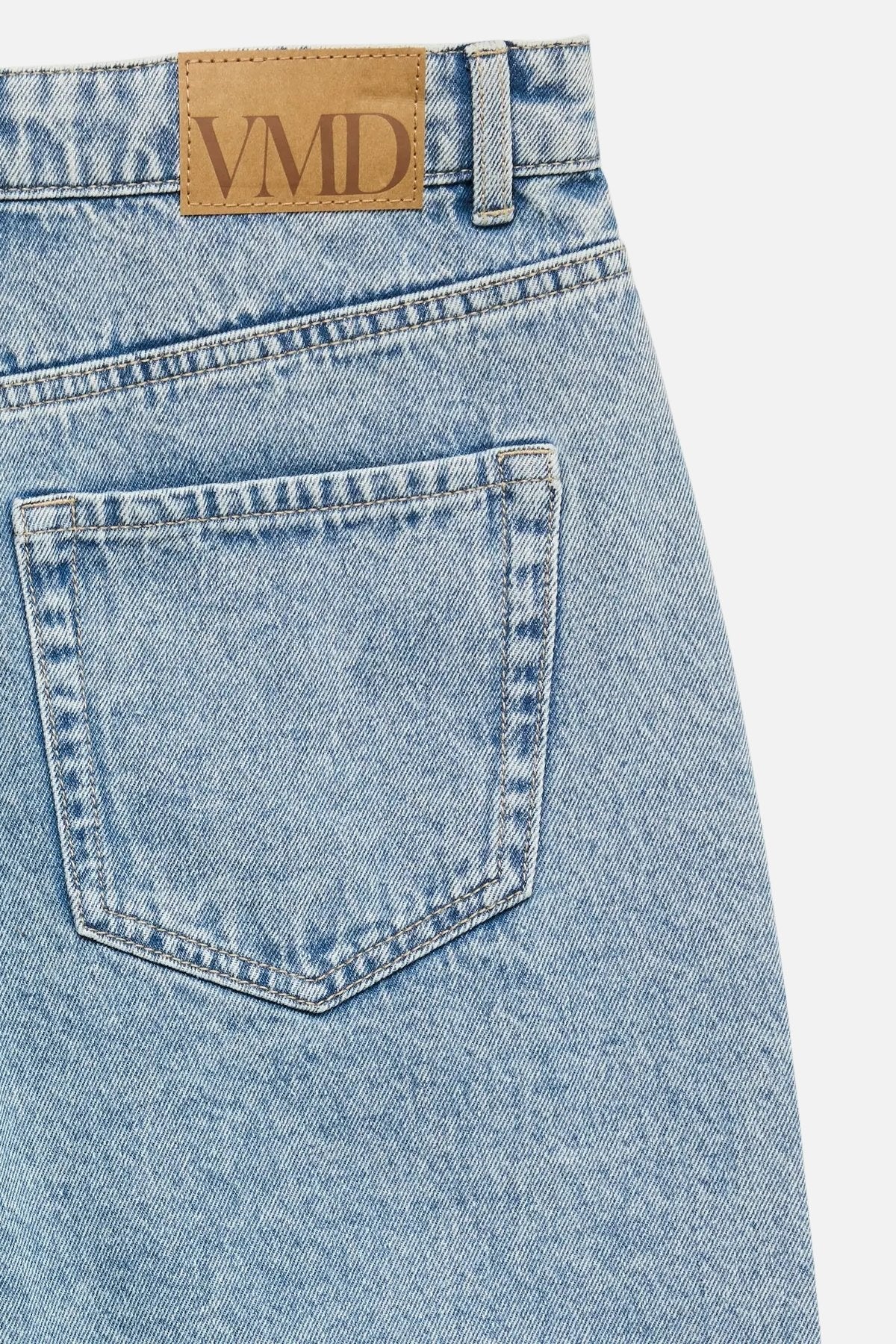 Kath Long Denim Shorts - Hellblauer Denim - Image 9
