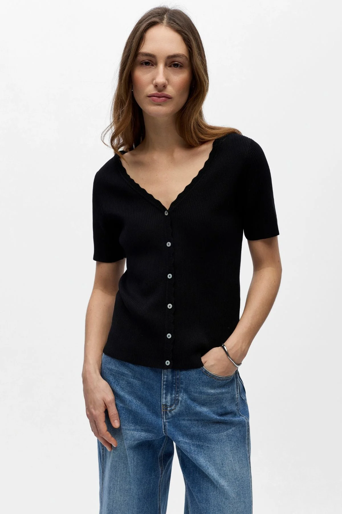 Kelly Re Strickjacke mit V-Ausschnitt - Schwarz - Image 2