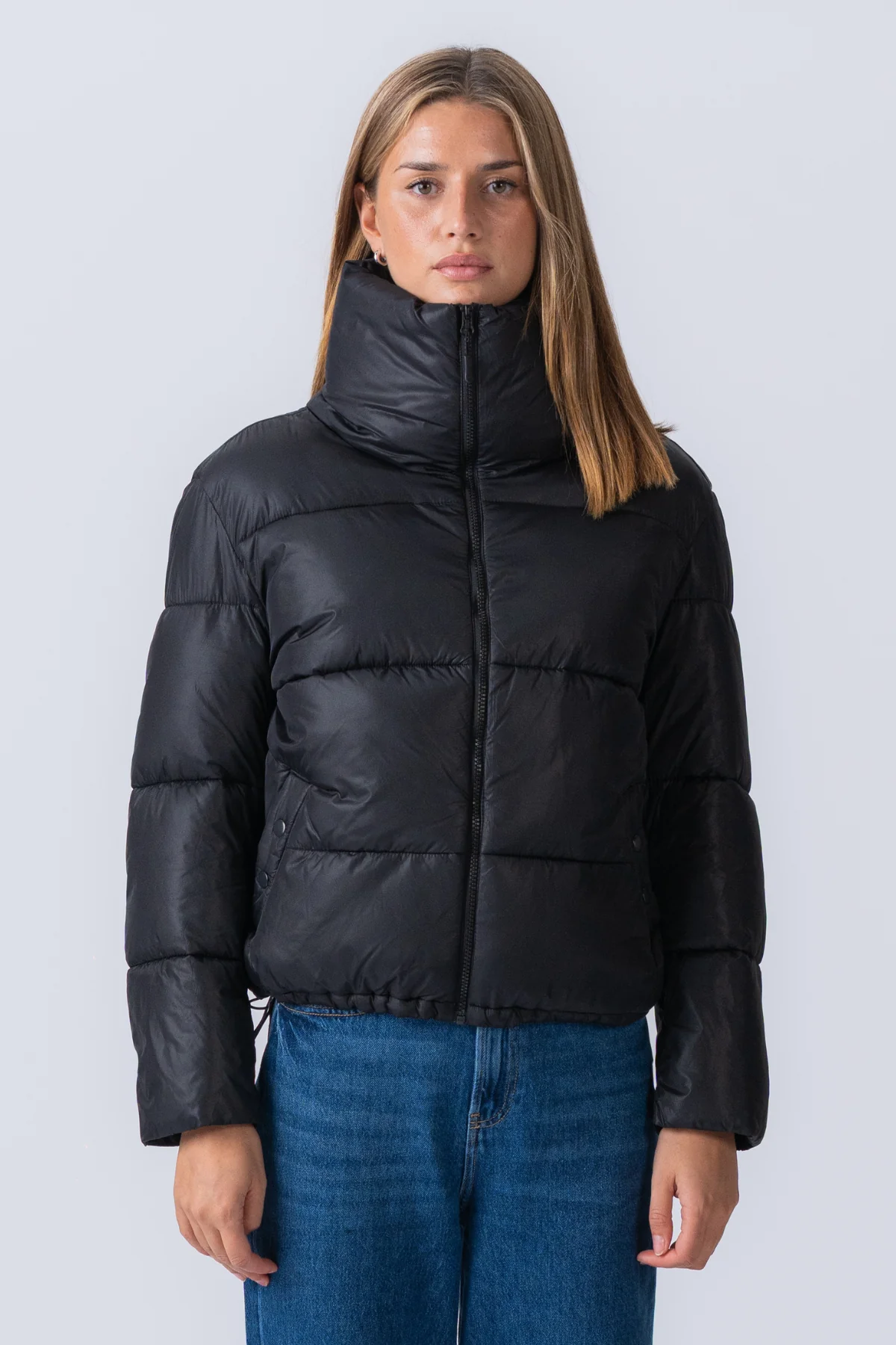 Kurze Pufferjacke - Schwarz - Image 3