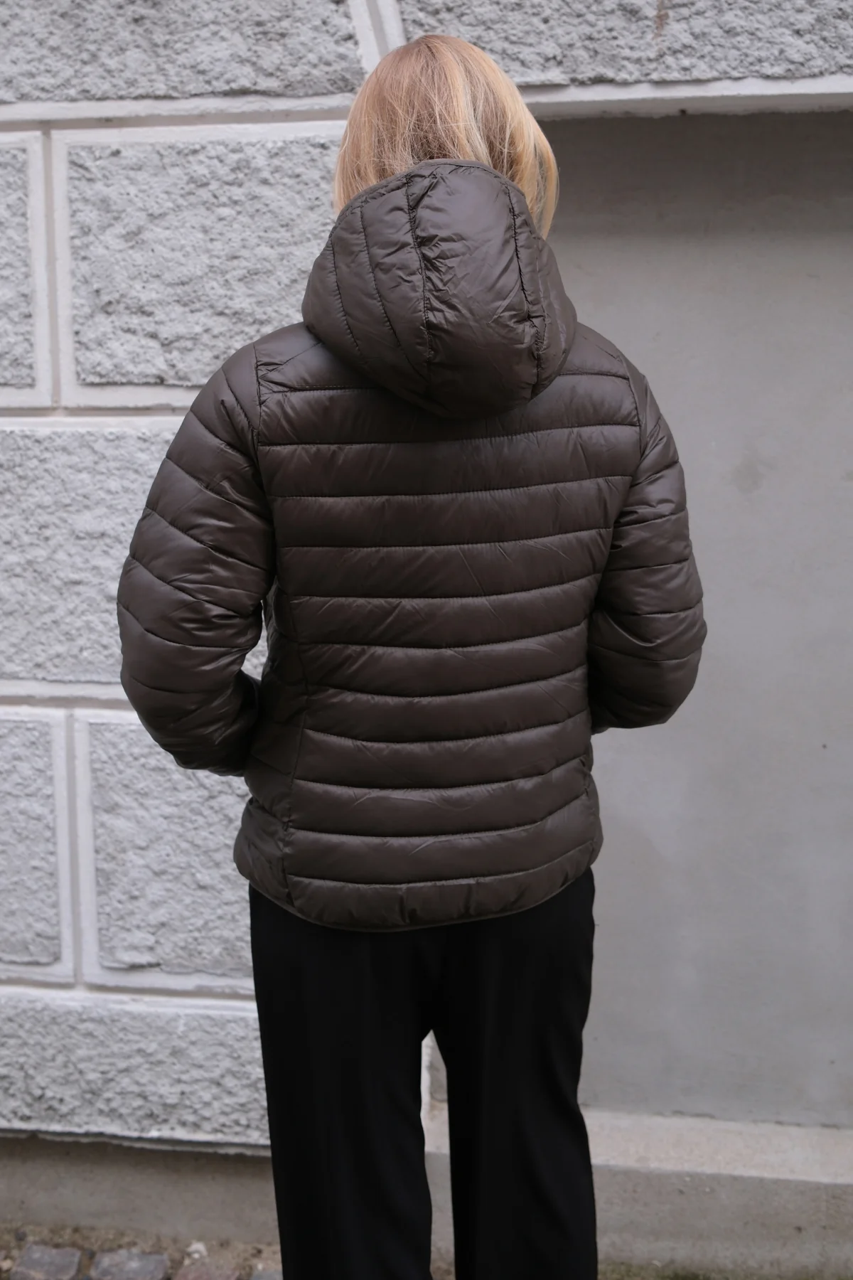Leichte Pufferjacke - Olive - Image 3