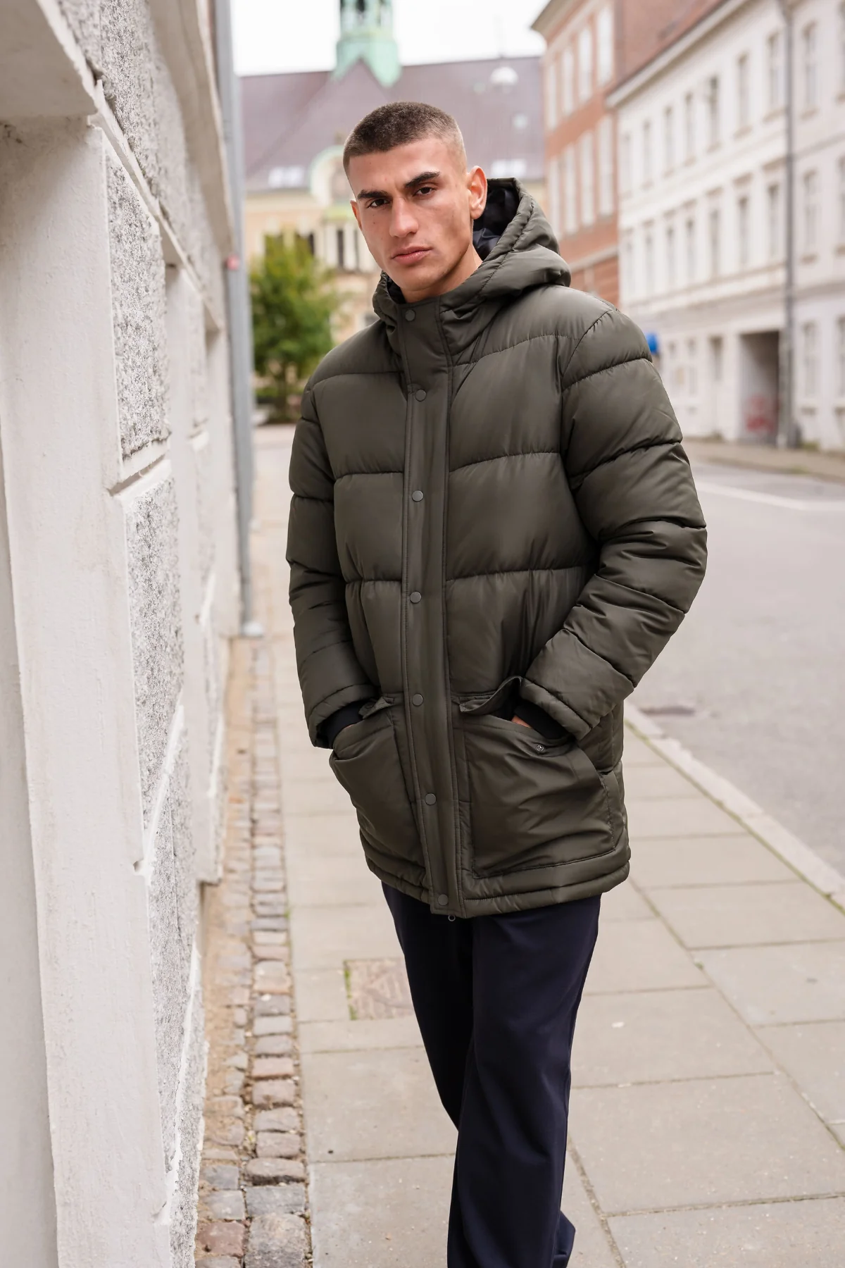 Lange Pufferjacke - Olive - Image 3