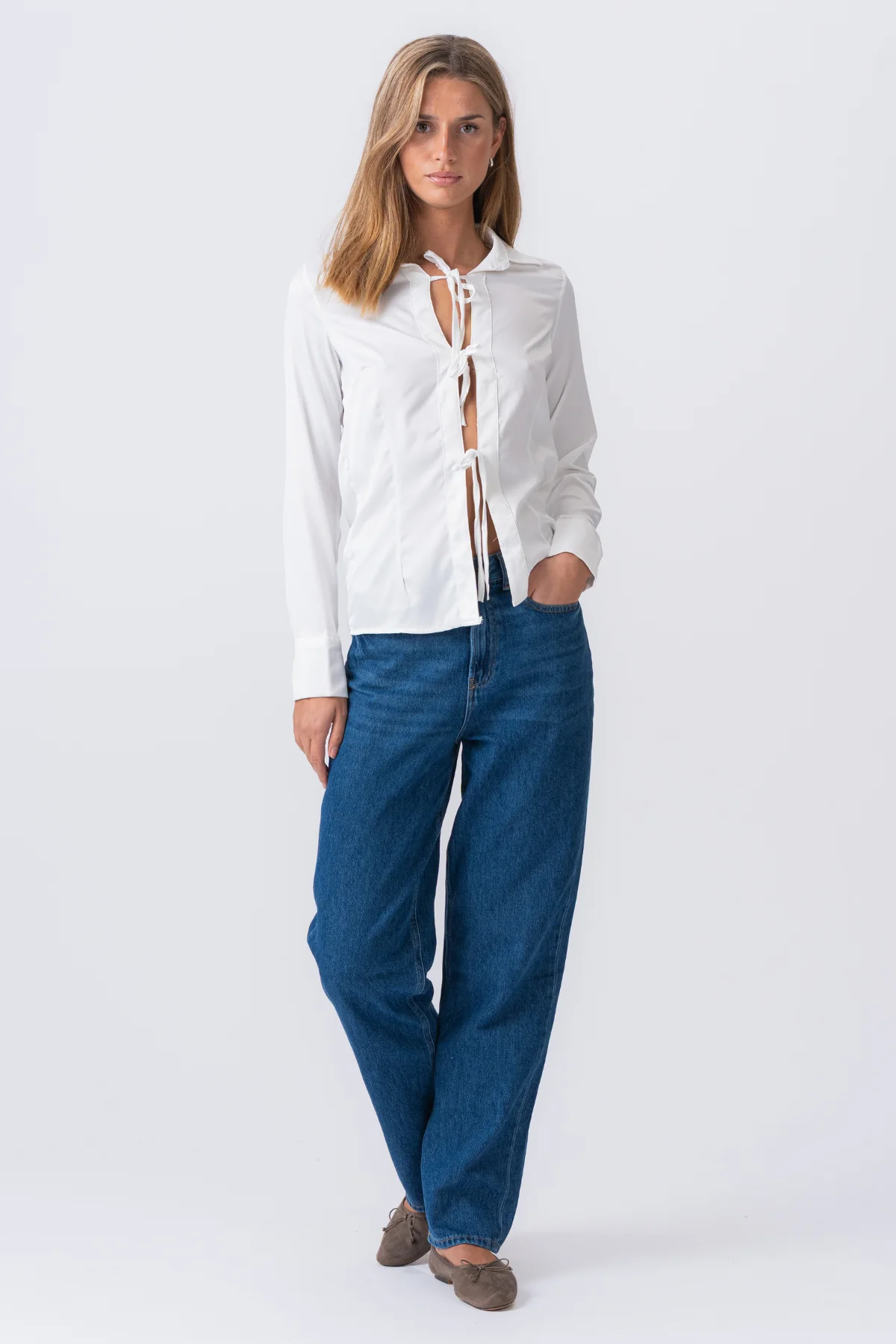Lucy Tie Shirt - Weiß - Image 4