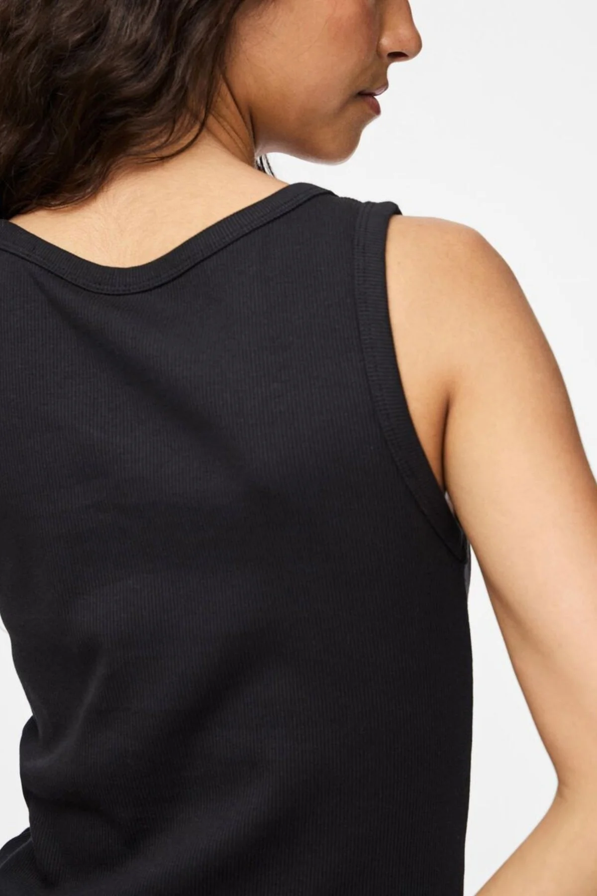 Mai Tanktop - Schwarz - Image 2
