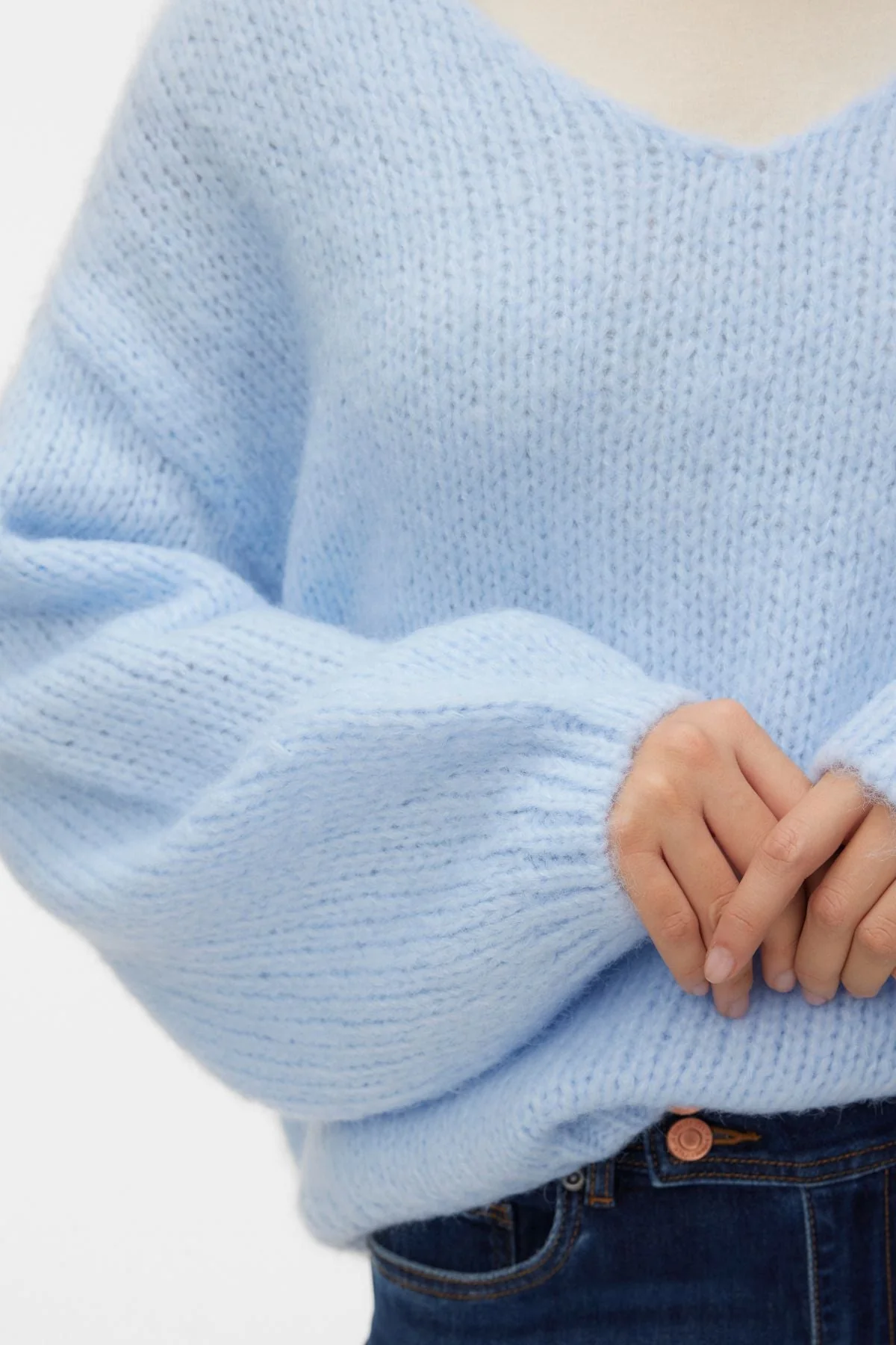 Vielleicht 2-Wege-Pullover mit V-Ausschnitt – Kaschmirblau - Image 4