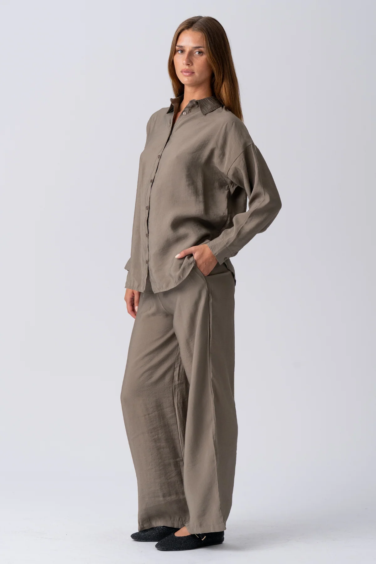 Mia Pants + Mia Shirt (Khaki) - Paketangebot - Image 4