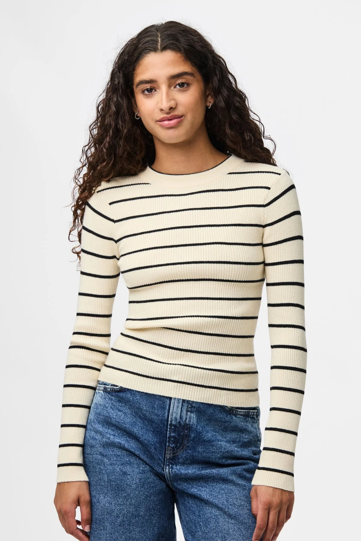 Mira New O-Neck Strick – Birke/Schwarz