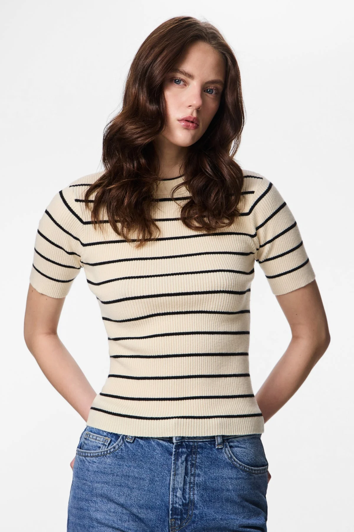 Mira O-Neck-Strick – Birke Schwarz