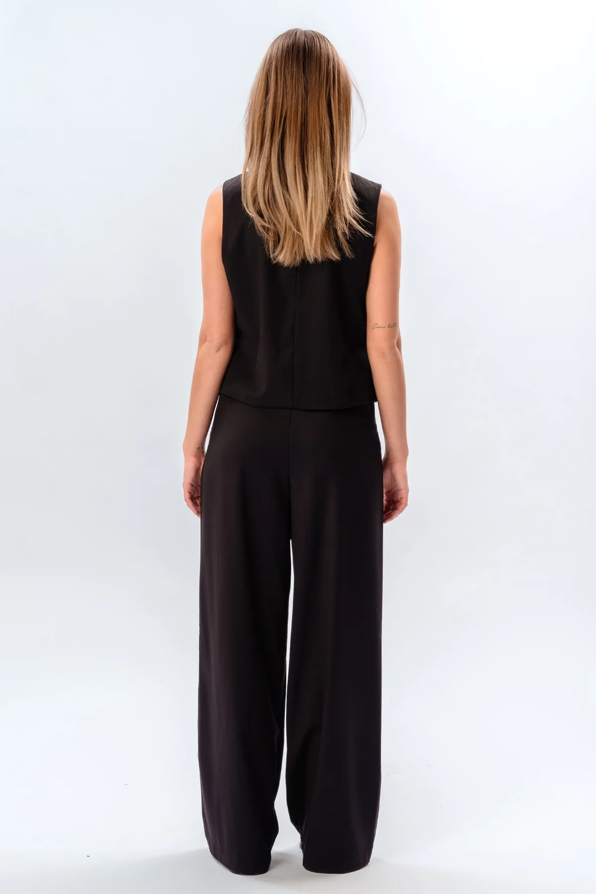 Nadia Vest und pants (Schwarz) - Paketangebot - Image 5
