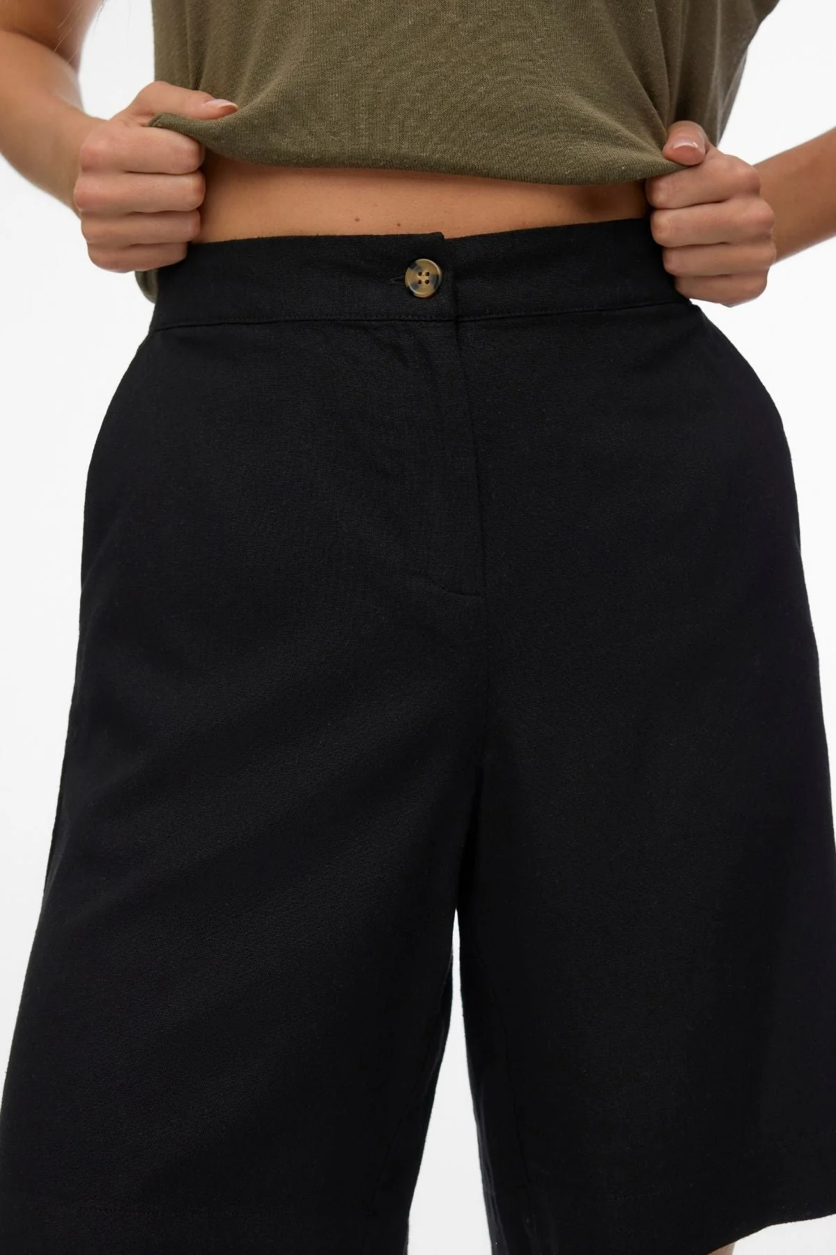 Natali Shorts - Schwarz - Image 4