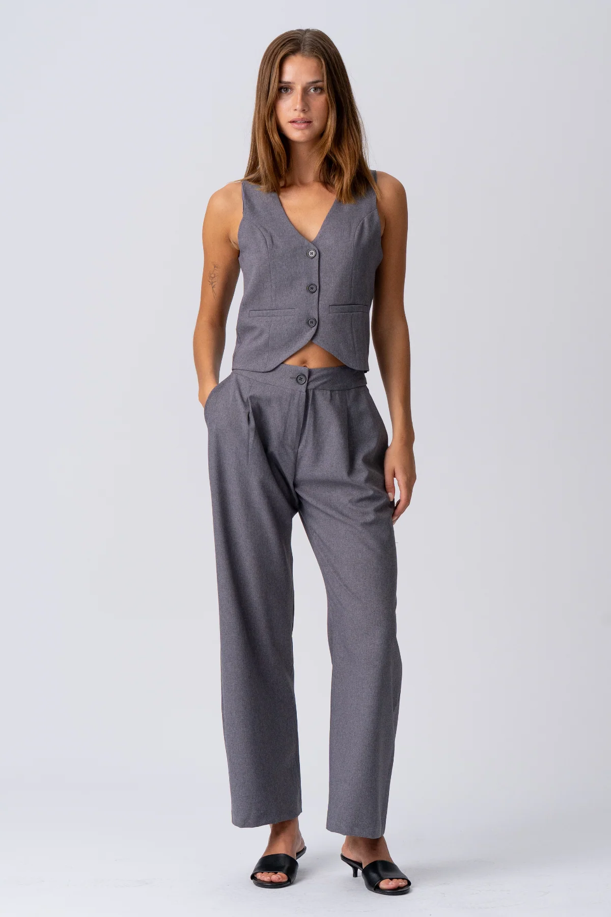 Natalie Vest und Pants (Schwarz) - Paketangebot - Image 3